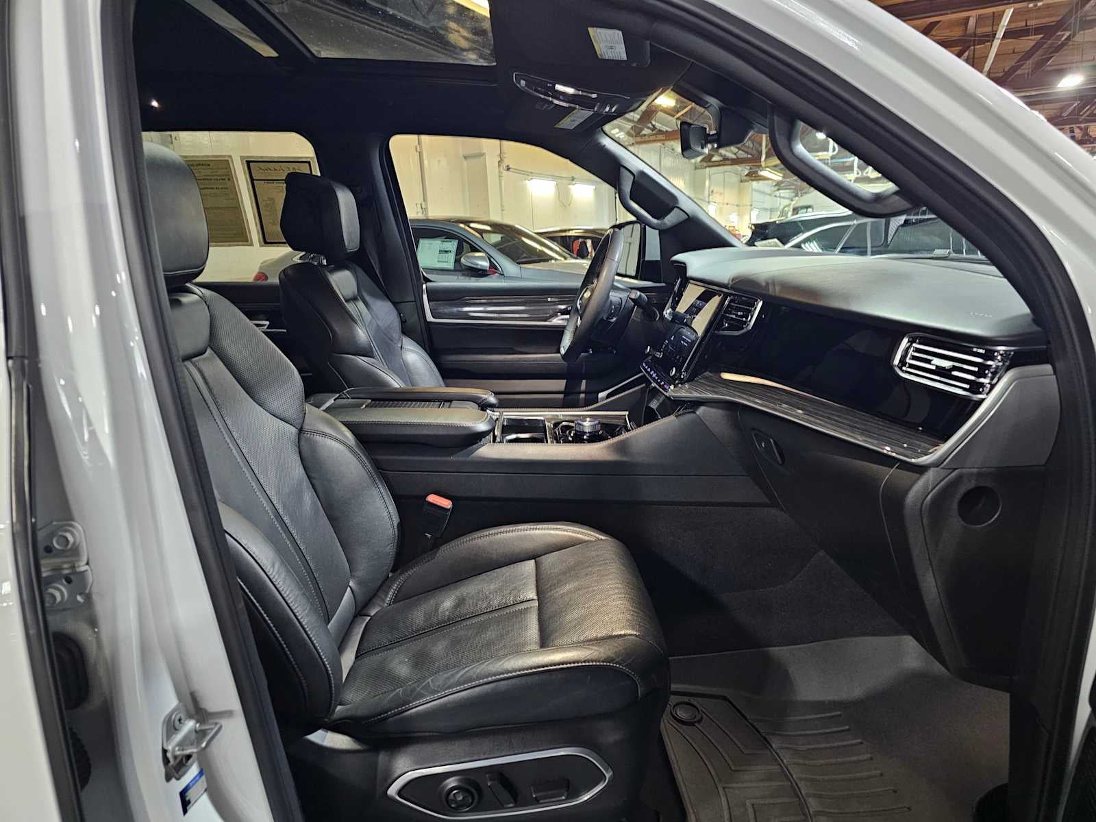 2022 Jeep Wagoneer Series II