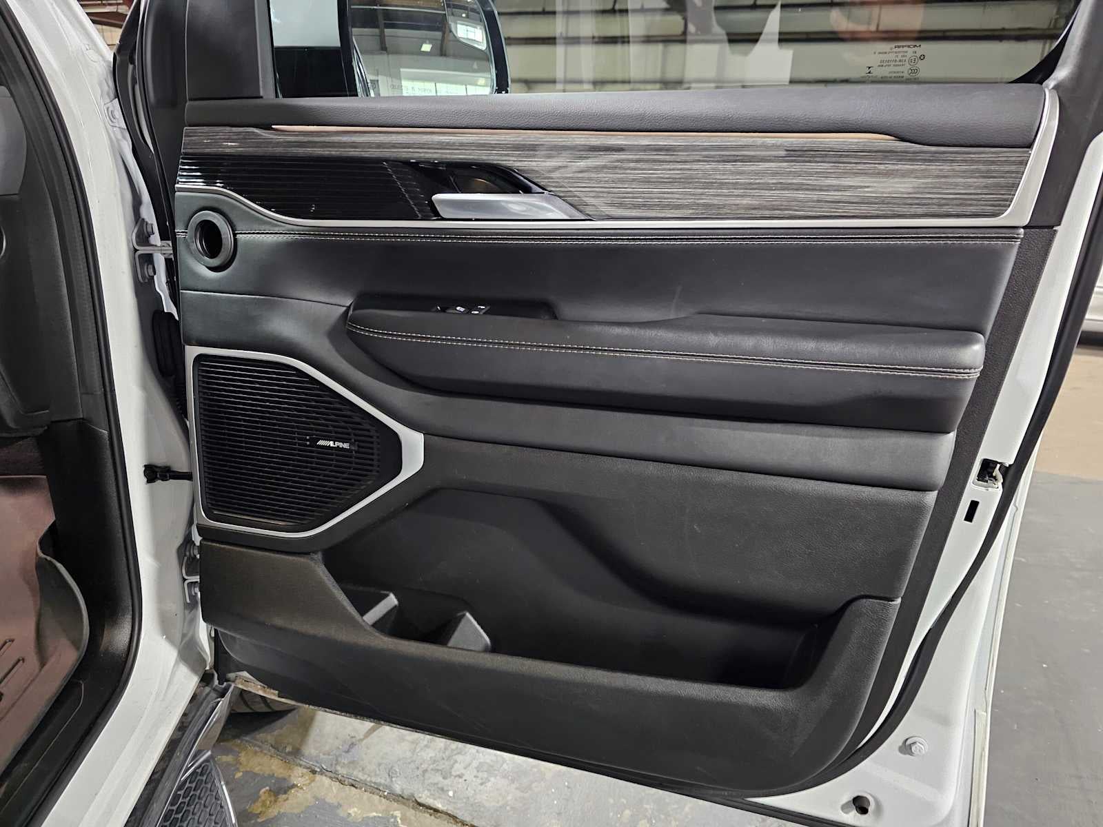 2022 Jeep Wagoneer Series II