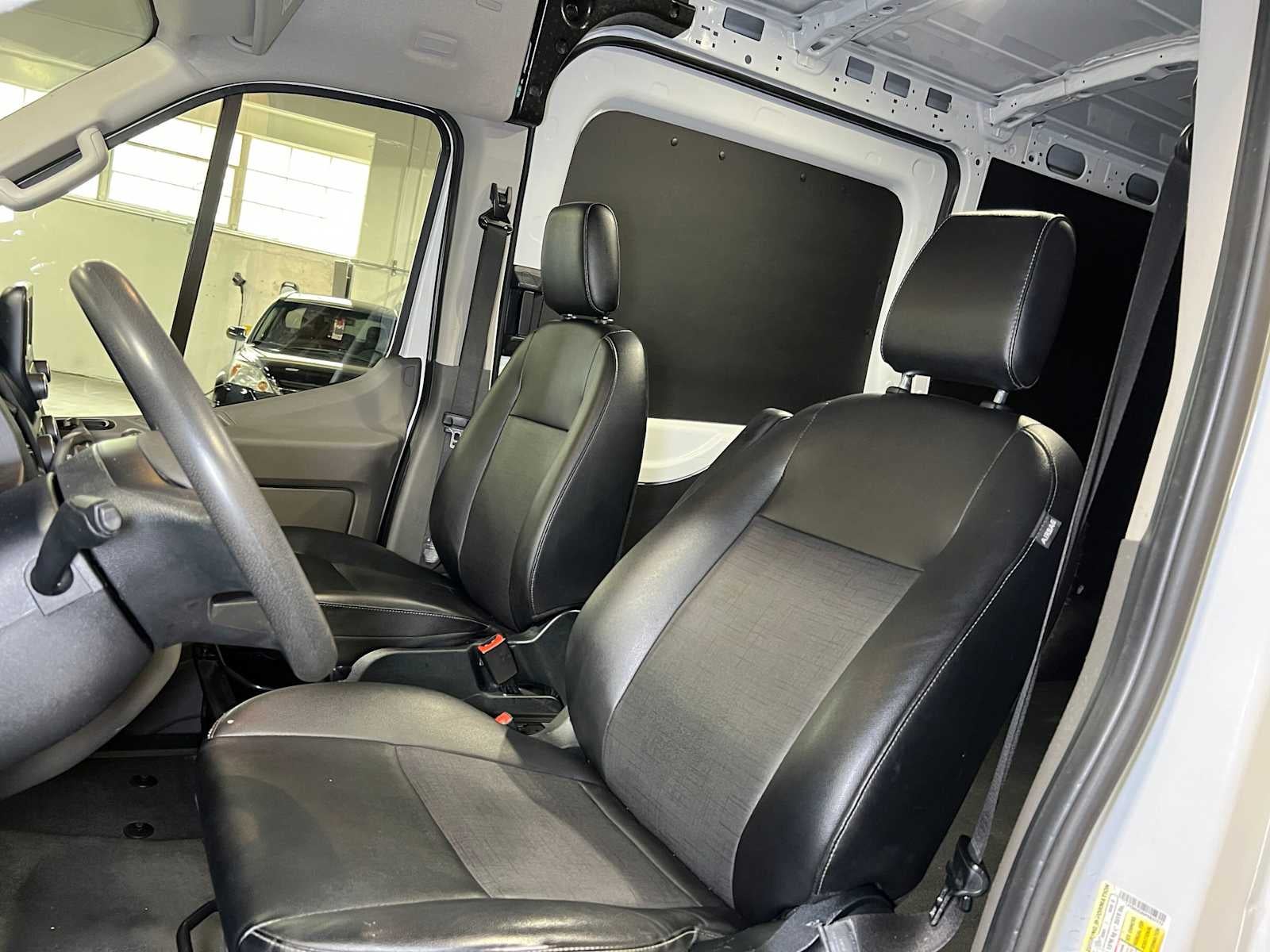 2023 Ford Transit T-250 130" Med Rf 9070 GVWR AWD