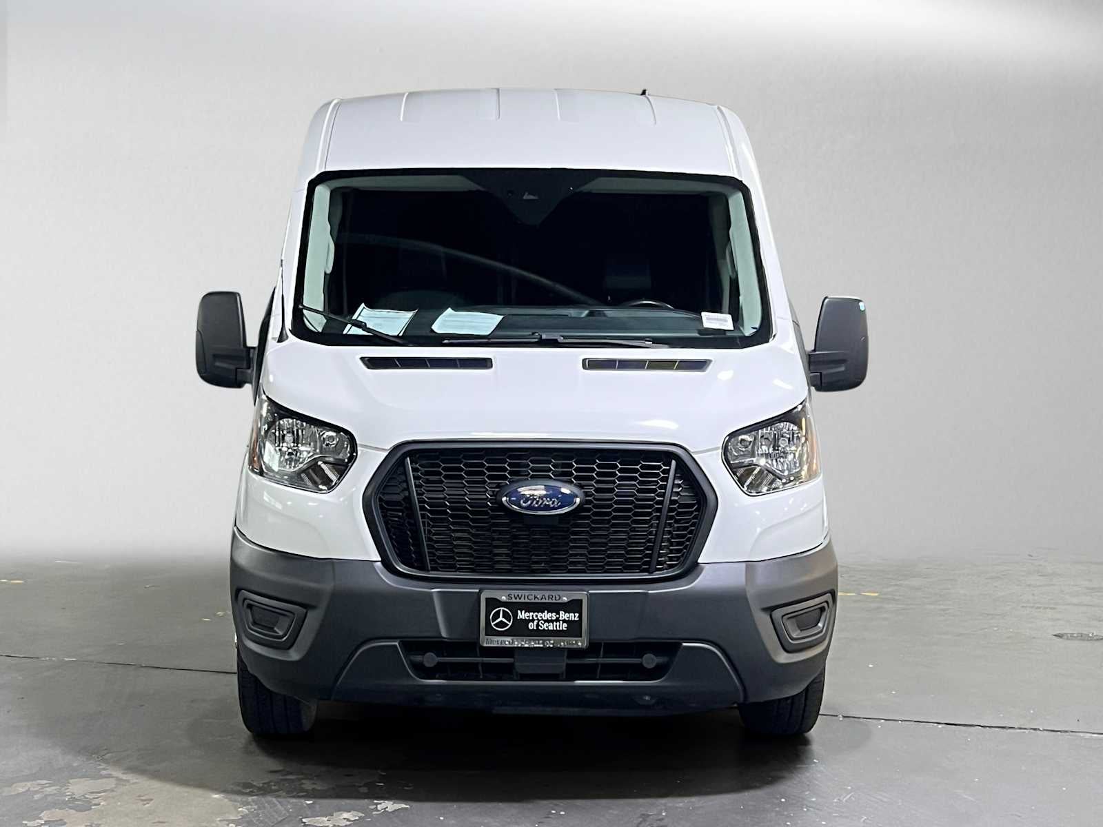 2023 Ford Transit T-250 130" Med Rf 9070 GVWR AWD