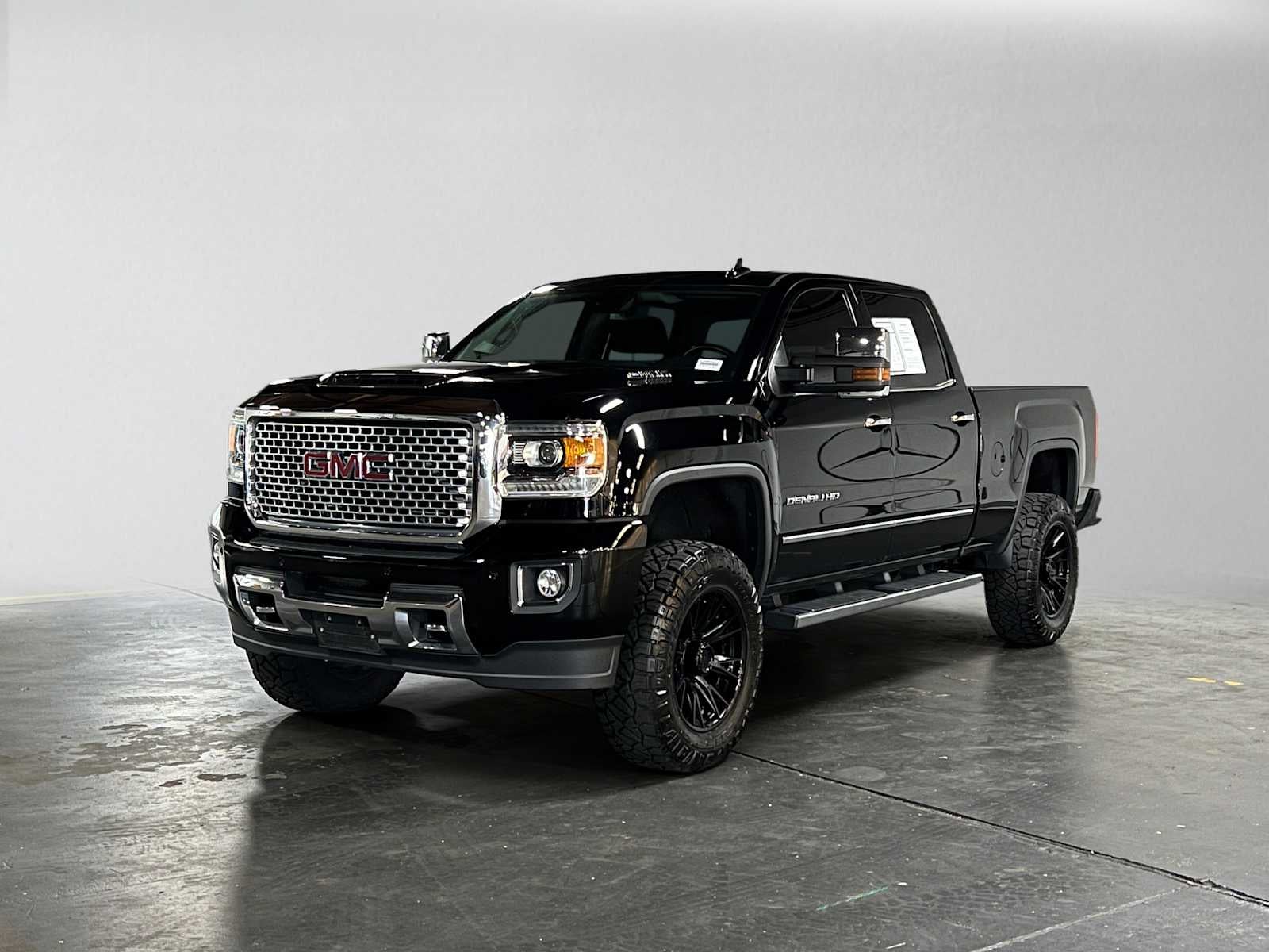 2017 GMC Sierra 2500HD Denali