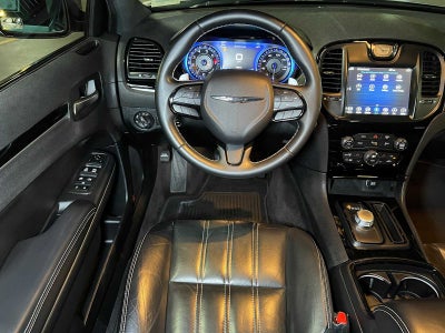 2018 Chrysler 300 300S