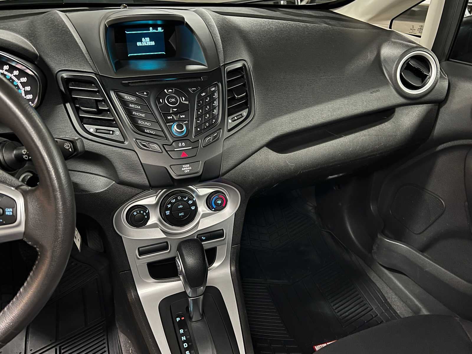 2016 Ford Fiesta SE