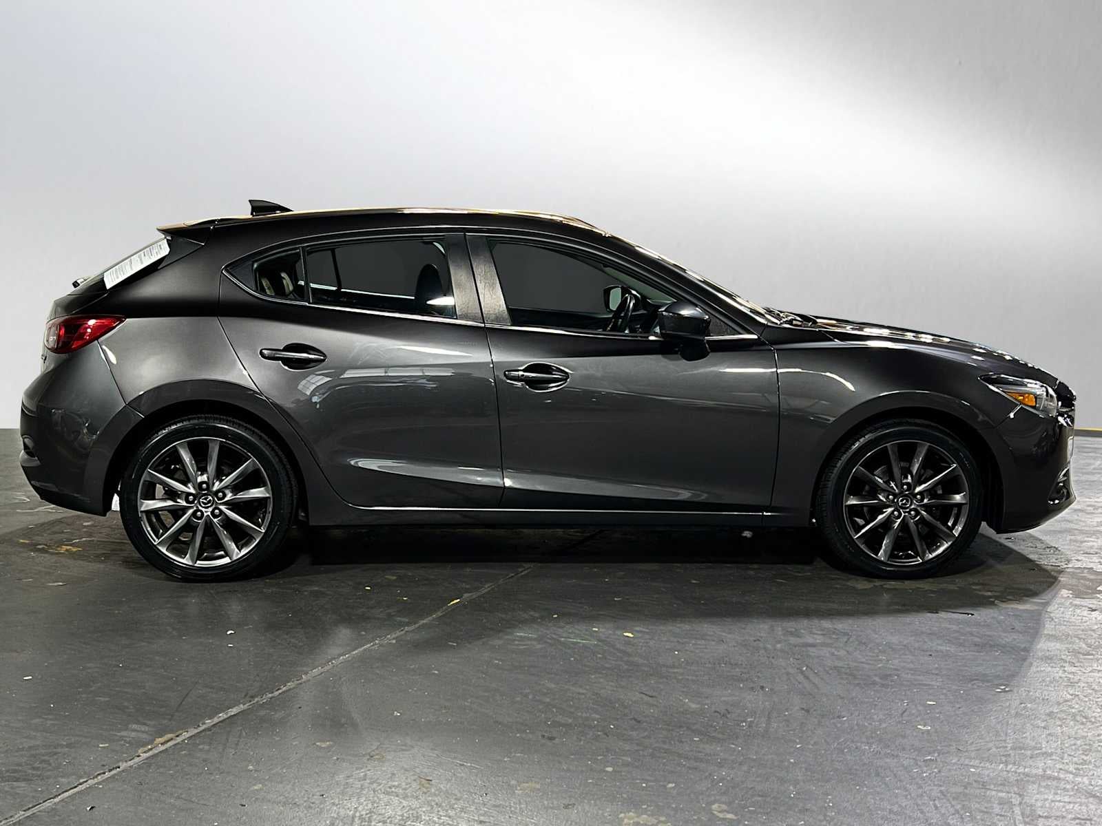 2018 Mazda Mazda3 5-Door Grand Touring