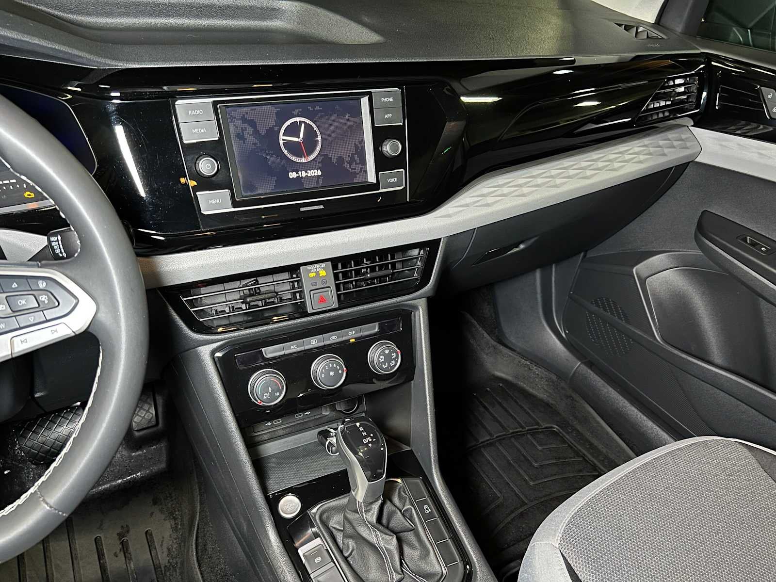2024 Volkswagen Taos S