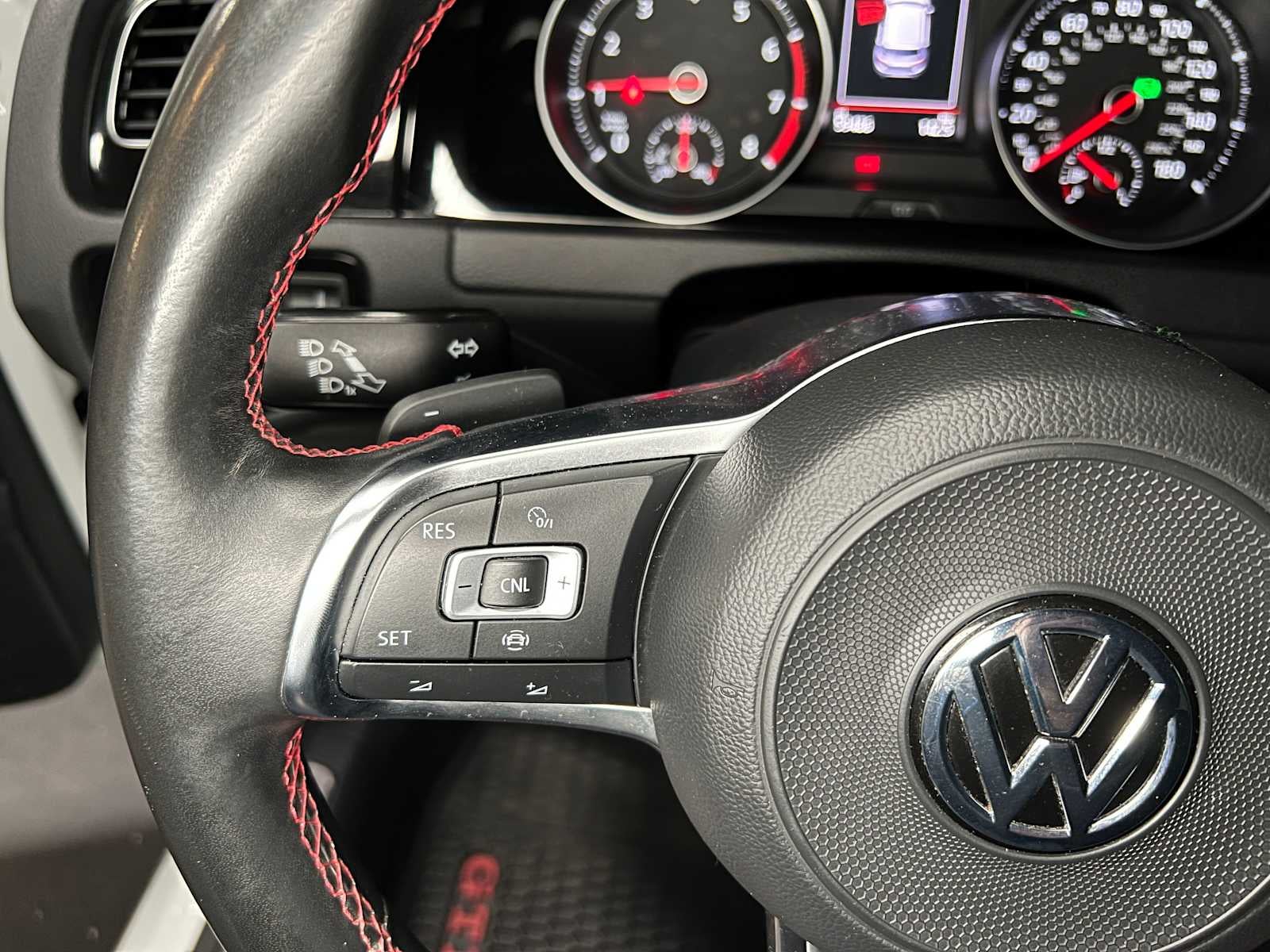 2019 Volkswagen Golf GTI S