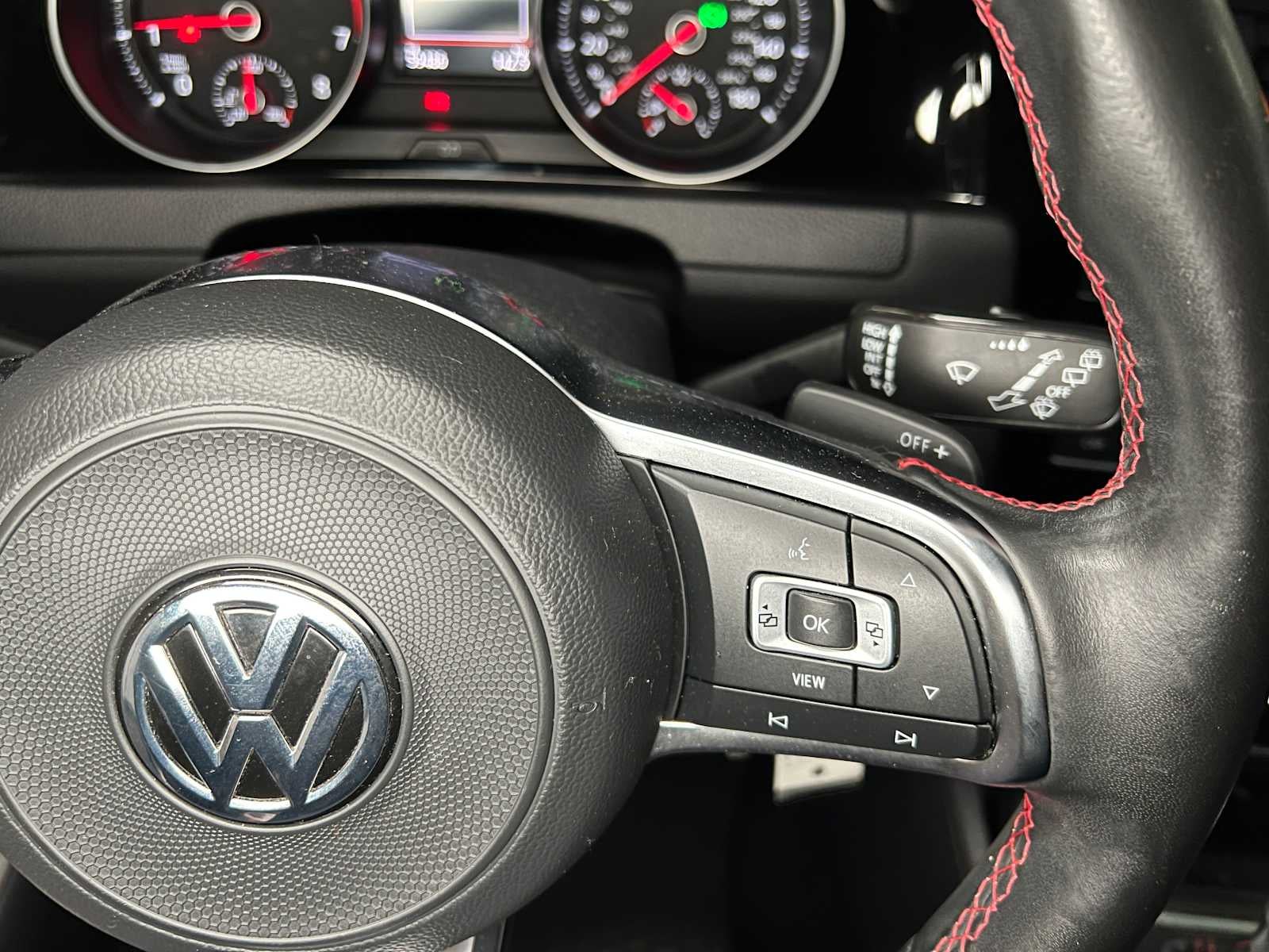 2019 Volkswagen Golf GTI S