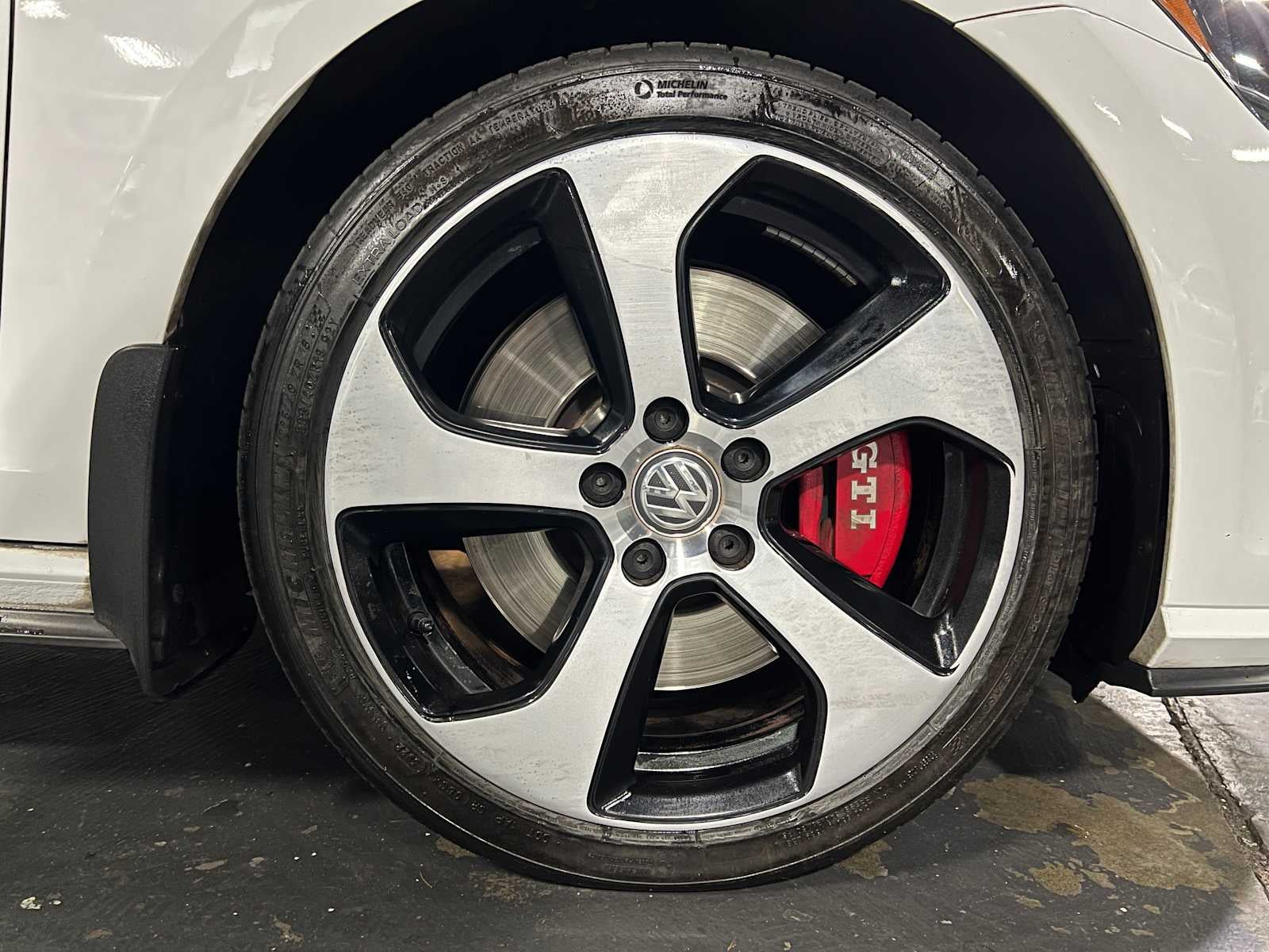 2019 Volkswagen Golf GTI S