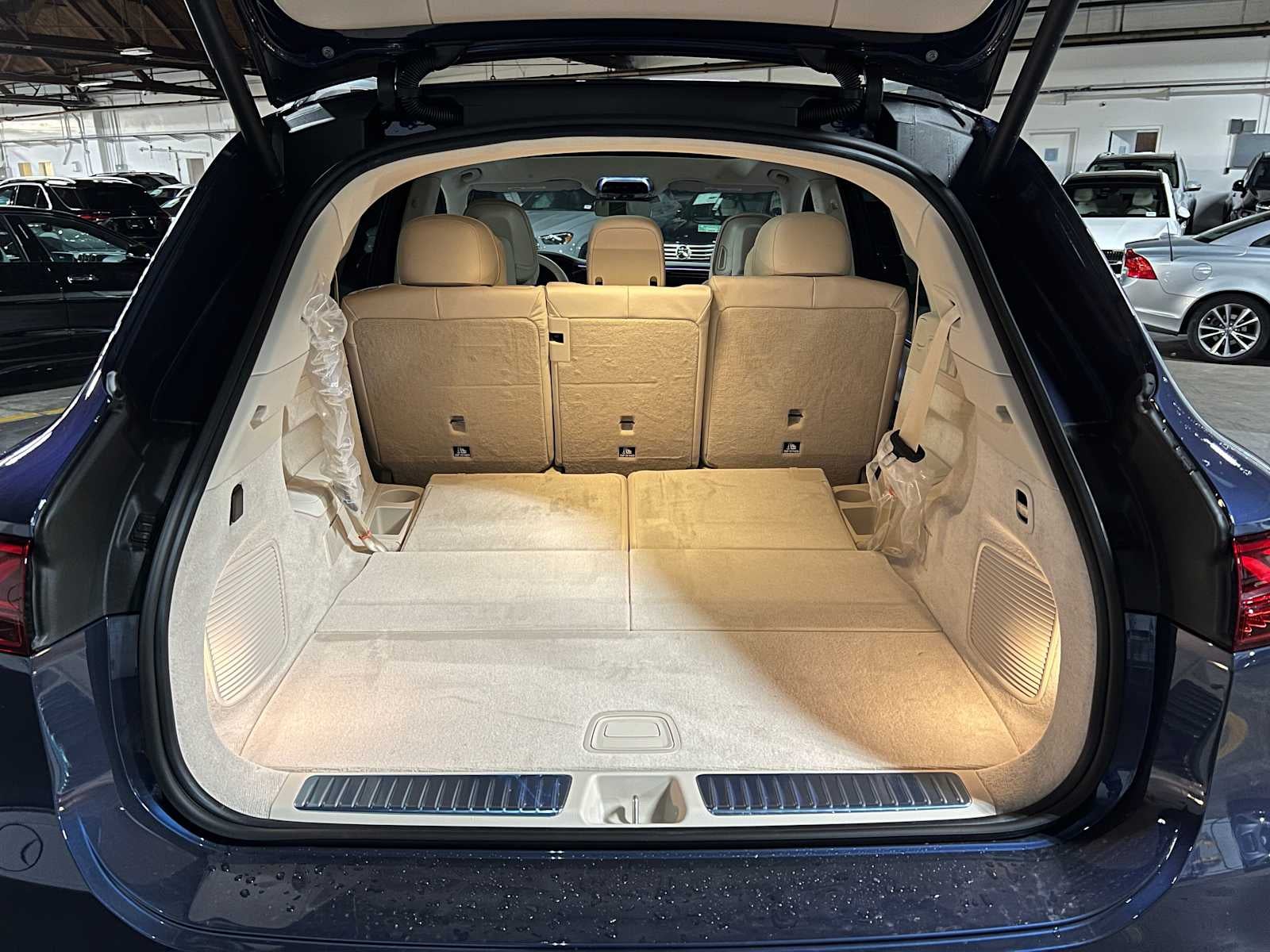 2026 Mercedes-Benz EQS 400 4MATIC® SUV