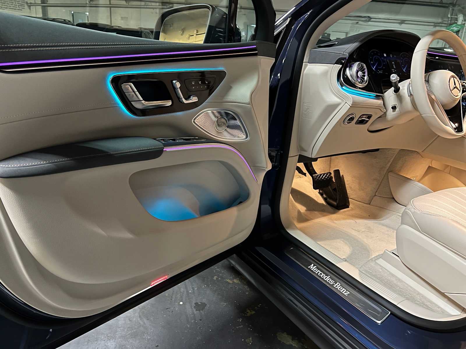 2026 Mercedes-Benz EQS 400 4MATIC® SUV