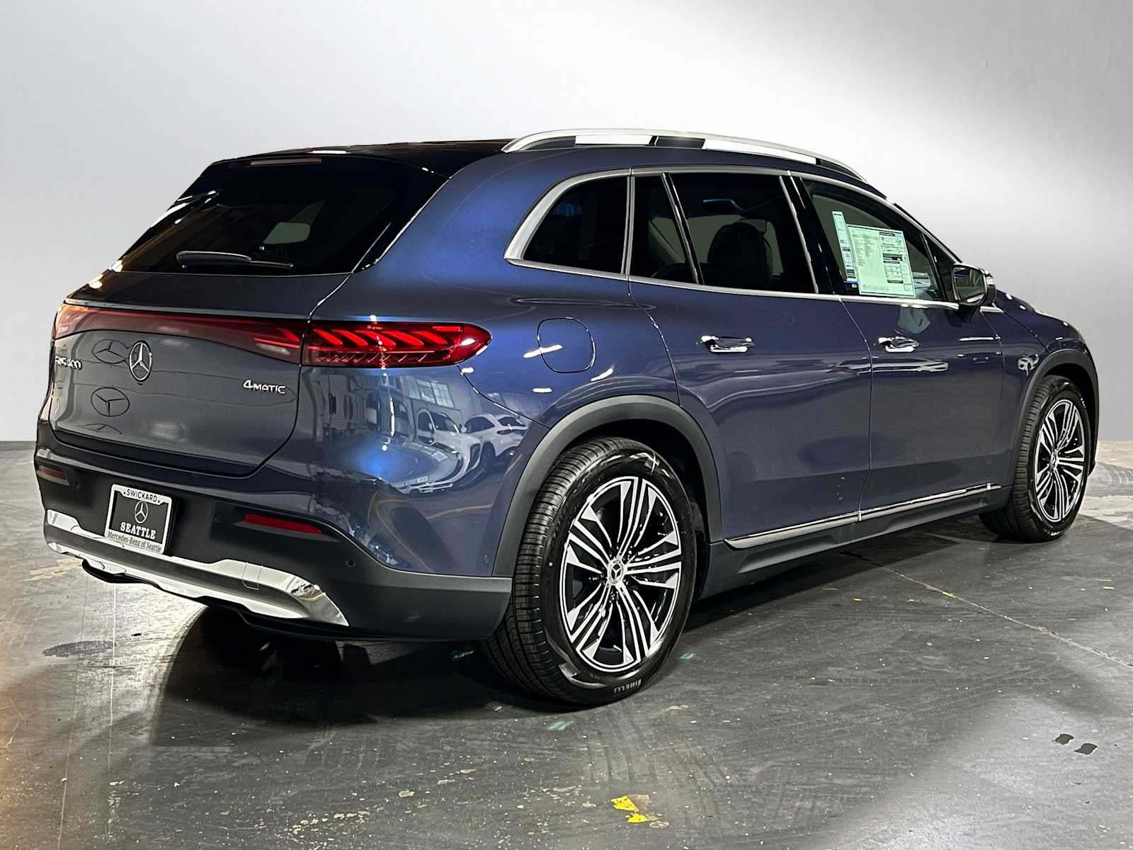 2026 Mercedes-Benz EQS 400 4MATIC® SUV