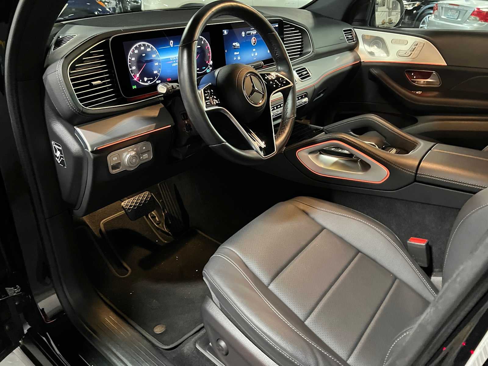 2025 Mercedes-Benz GLS 450 4MATIC® SUV