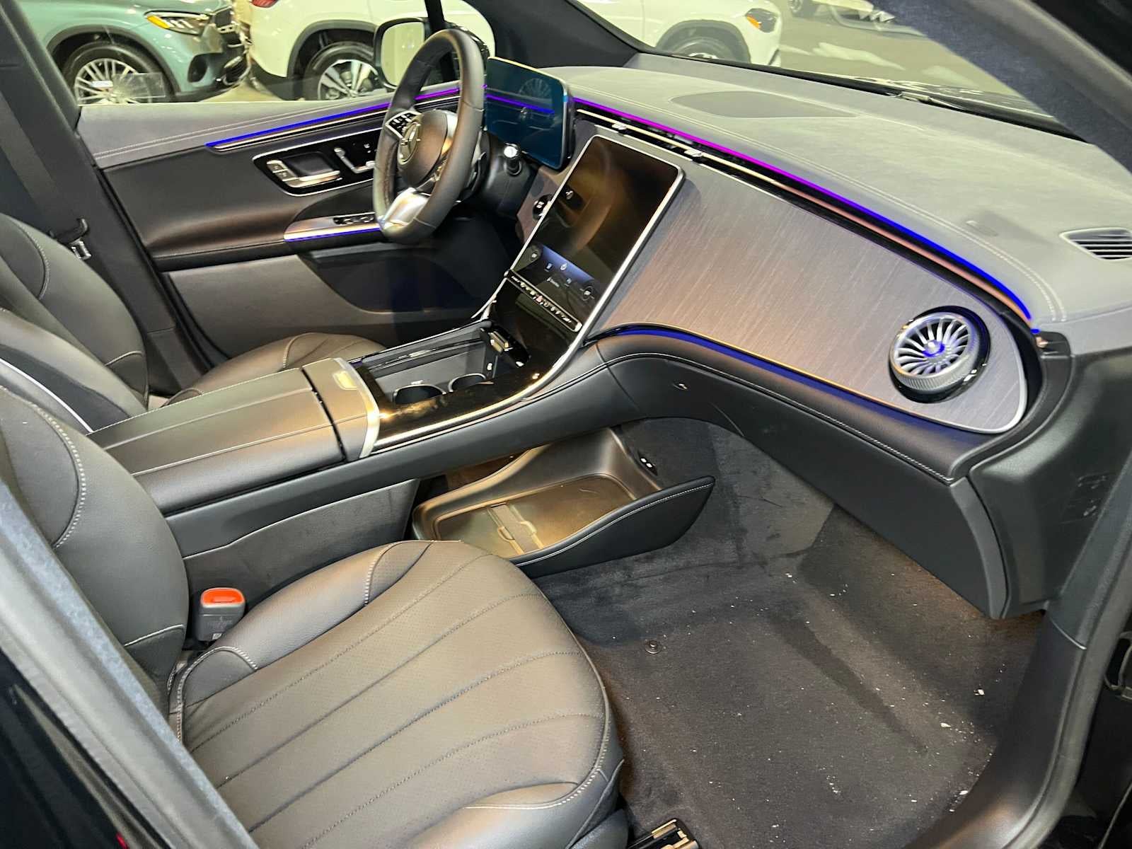 2027 Mercedes-Benz EQE 320 4MATIC® SUV