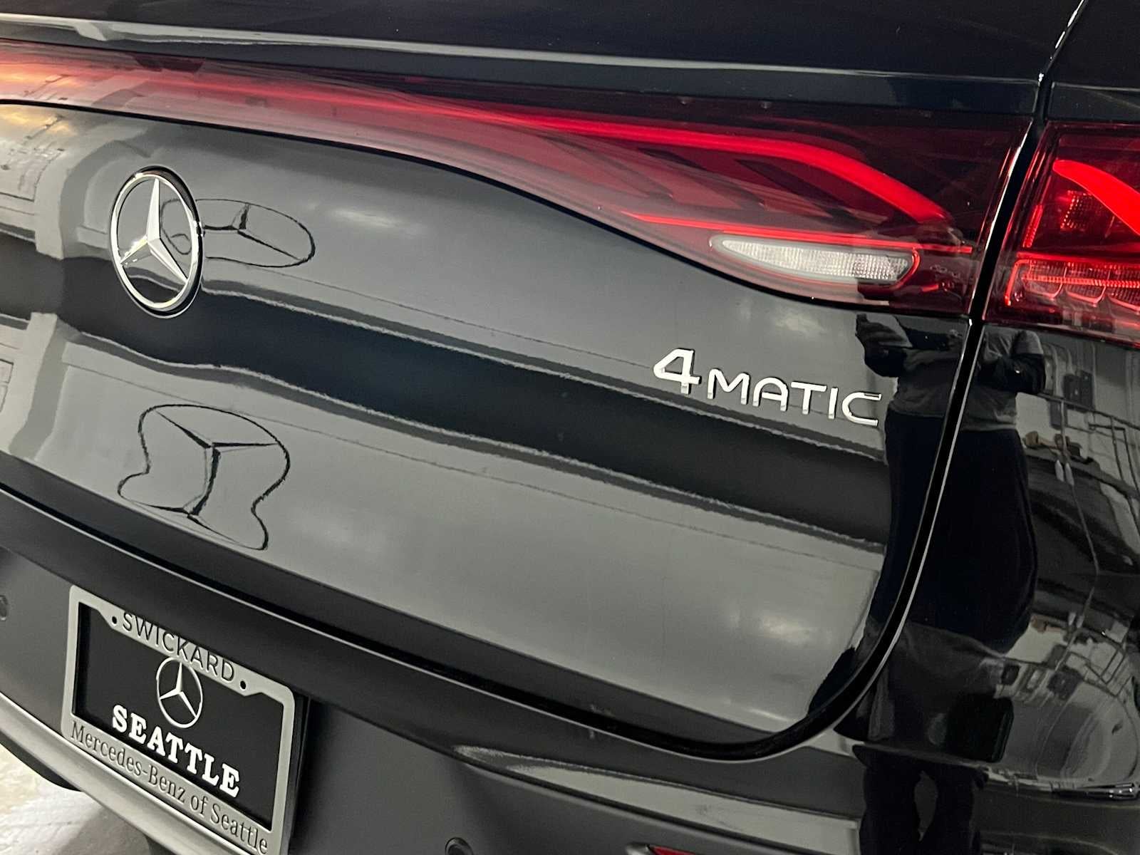 2027 Mercedes-Benz EQE 320 4MATIC® SUV