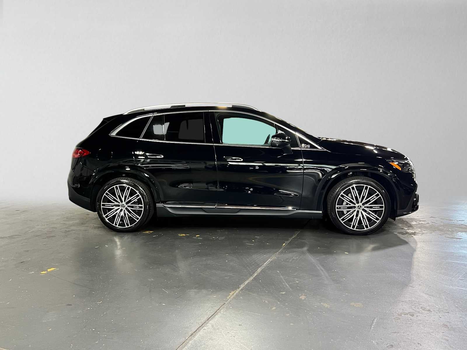 2027 Mercedes-Benz EQE 320 4MATIC® SUV