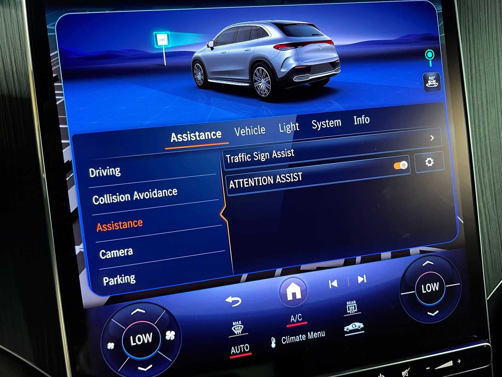 2027 Mercedes-Benz EQE 320 4MATIC® SUV