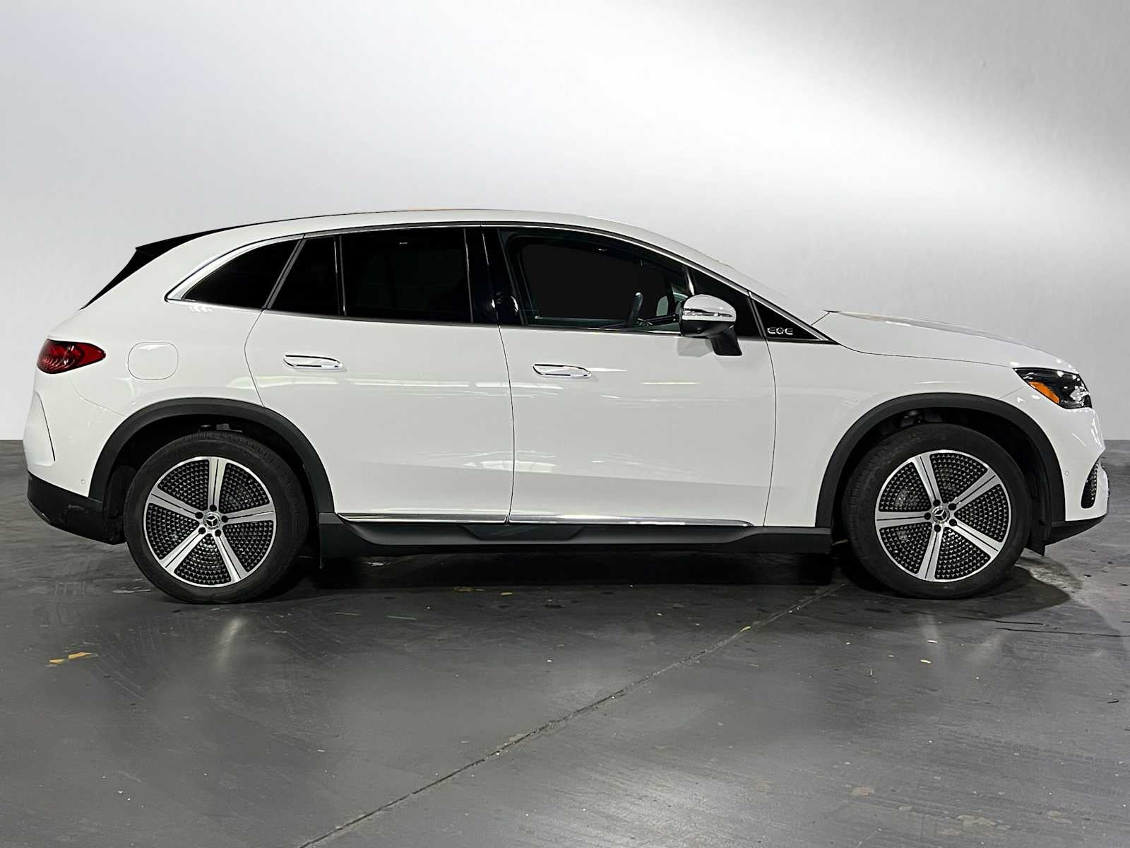 2026 Mercedes-Benz EQE 320+ SUV