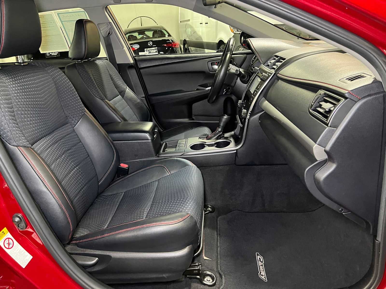 2015 Toyota Camry Hybrid SE