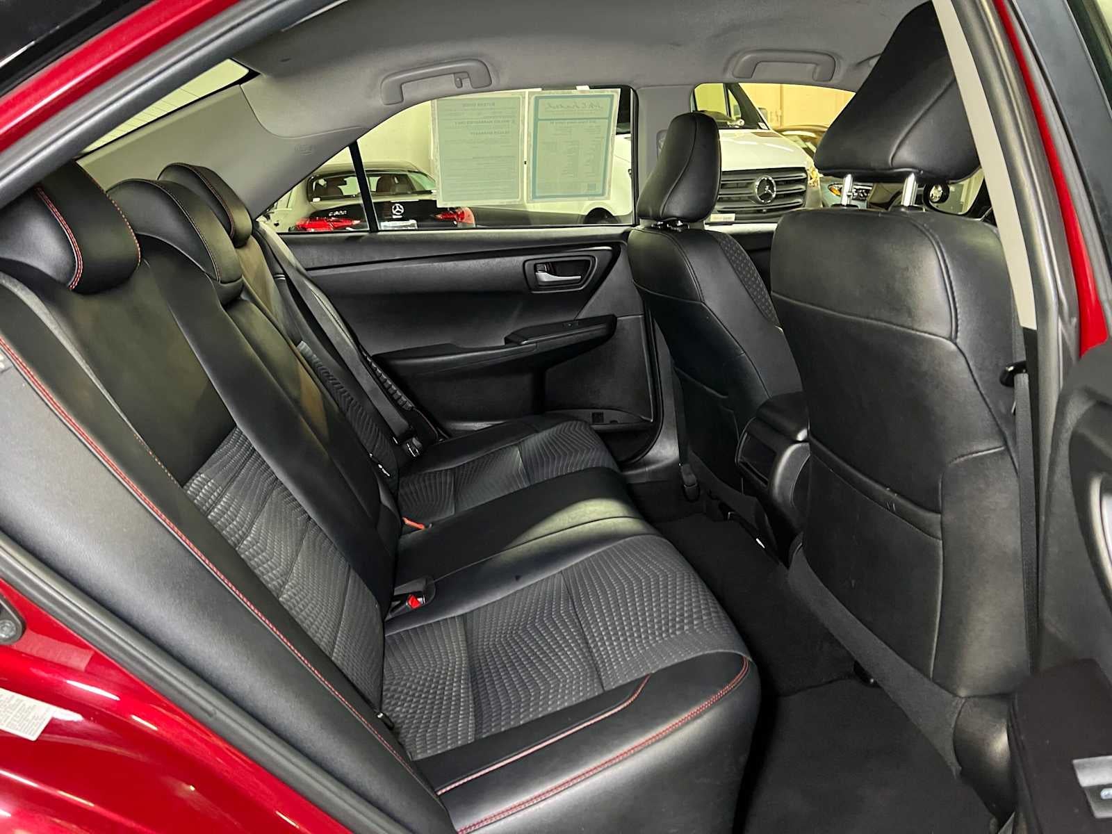 2015 Toyota Camry Hybrid SE