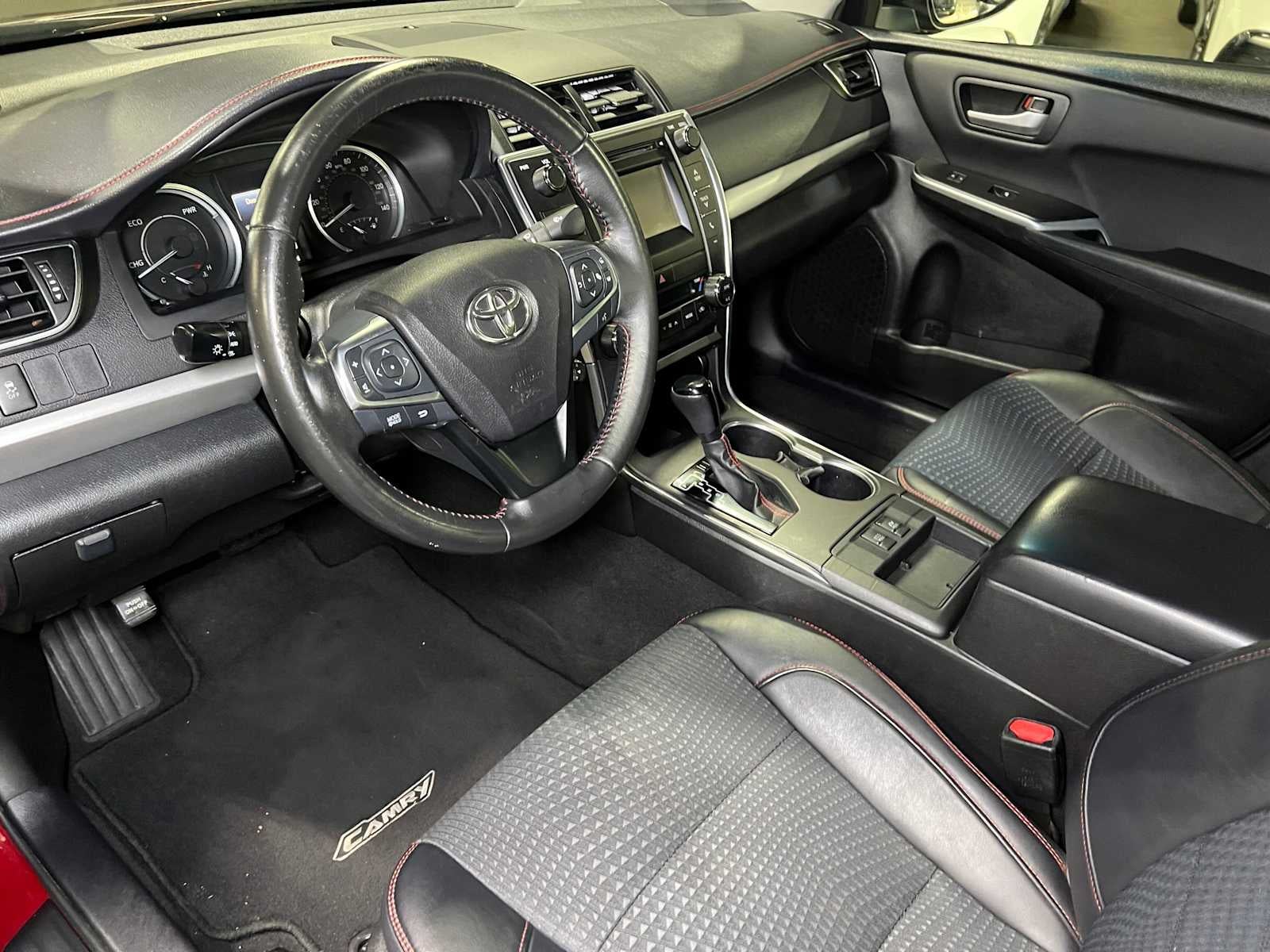2015 Toyota Camry Hybrid SE