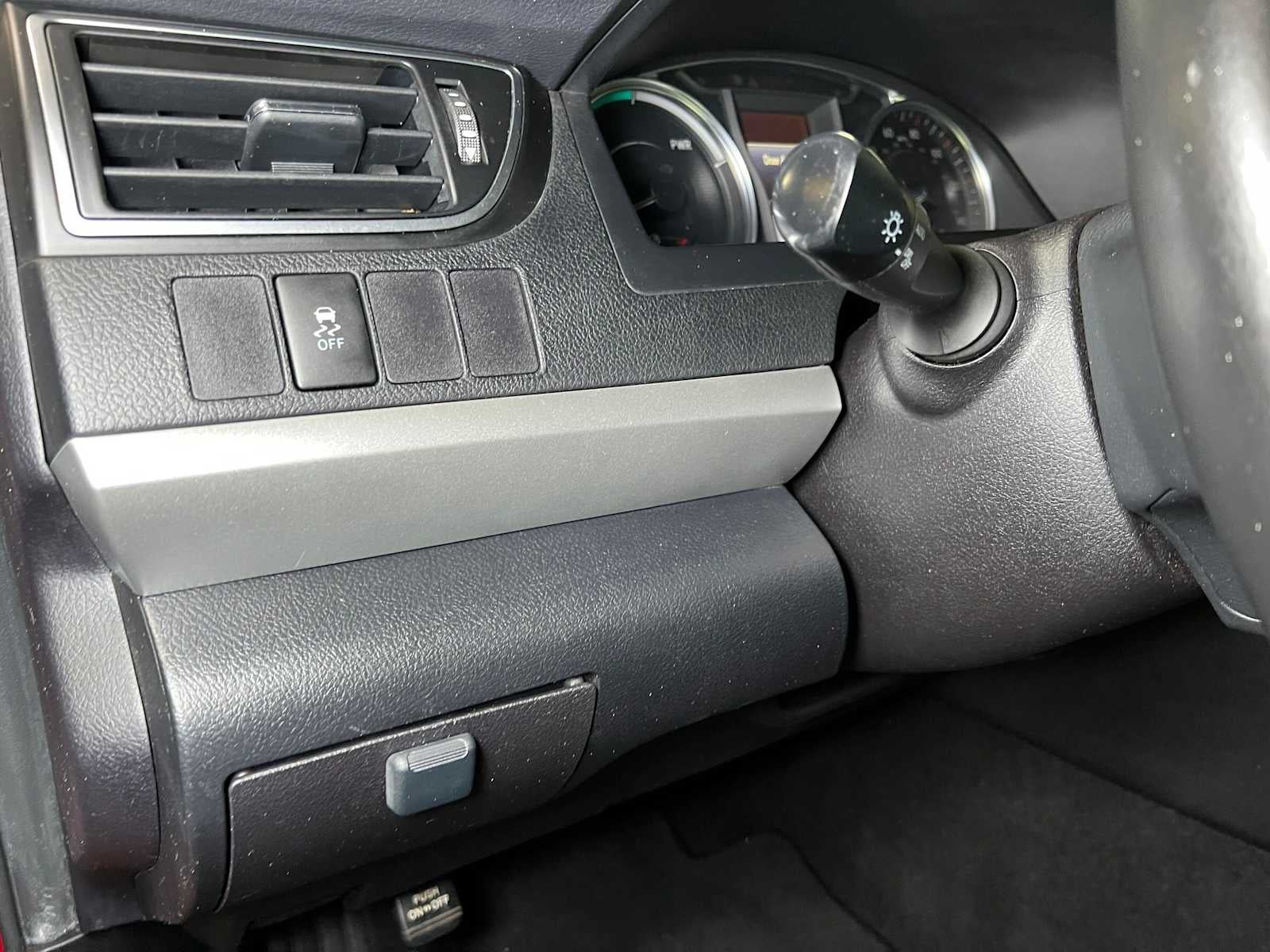 2015 Toyota Camry Hybrid SE