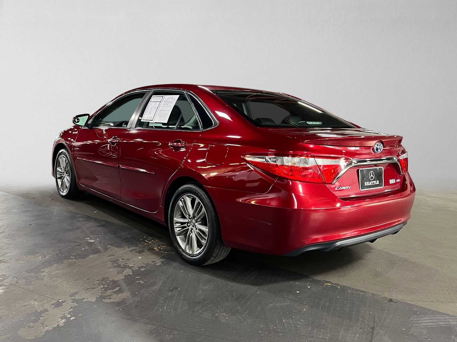 2015 Toyota Camry Hybrid SE