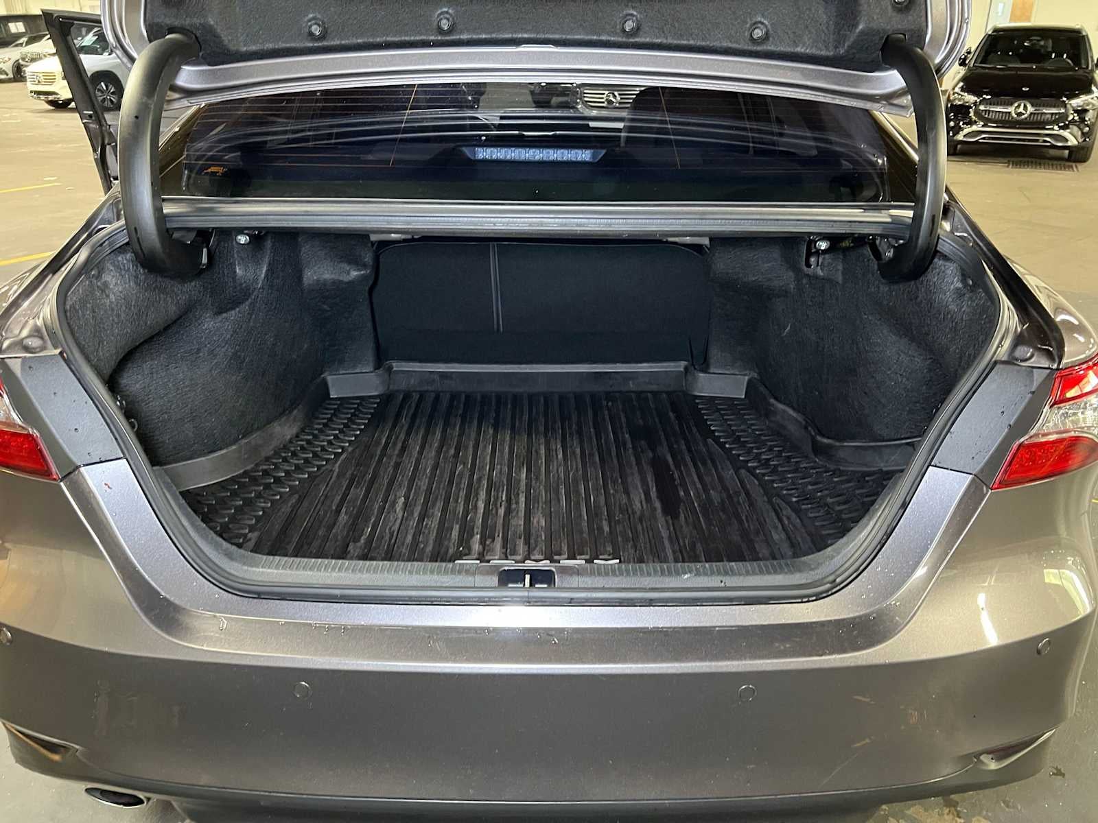 2023 Toyota Camry Hybrid XLE
