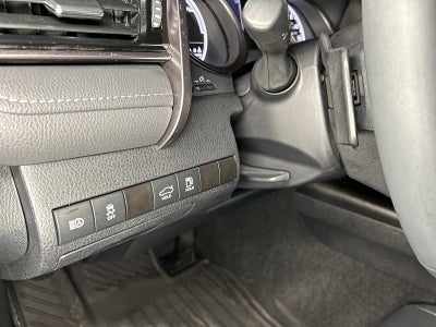 2024 Toyota Camry Hybrid SE