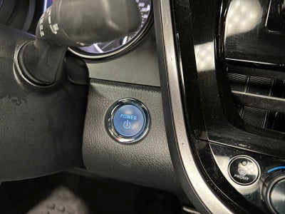 2024 Toyota Camry Hybrid SE