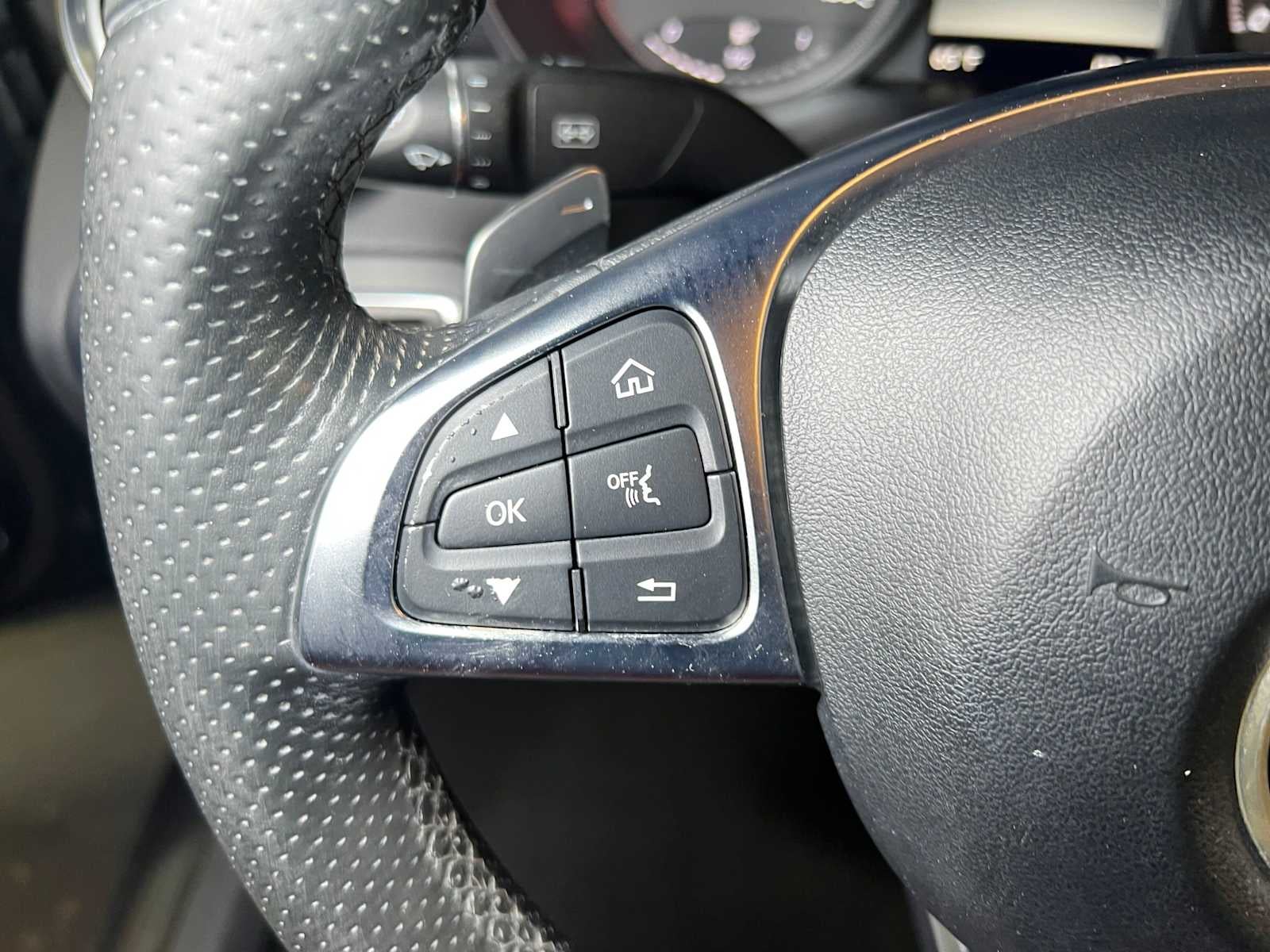 2016 Mercedes-Benz C 300 4dr Sdn RWD
