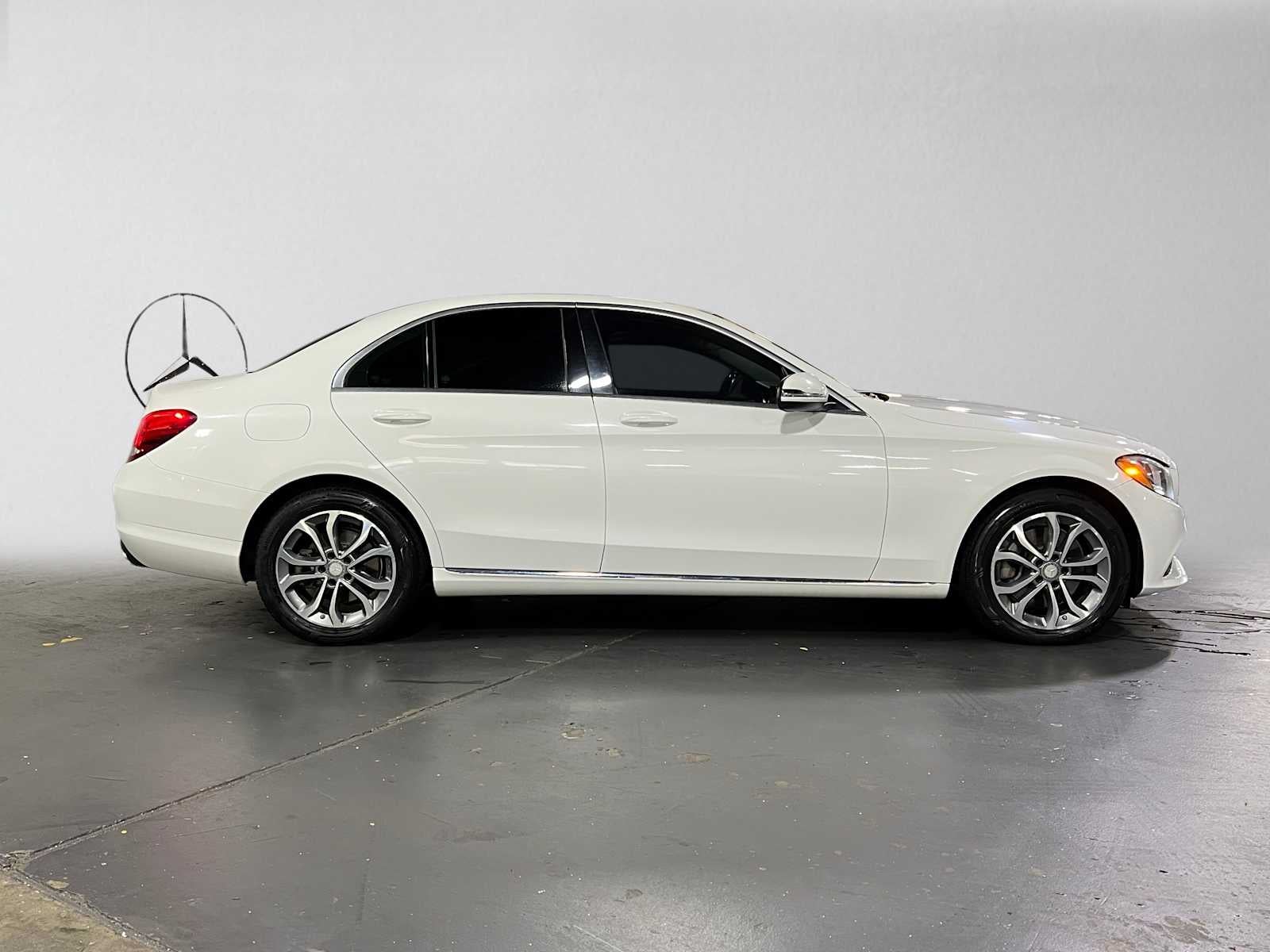 2016 Mercedes-Benz C 300 4dr Sdn 4MATIC®