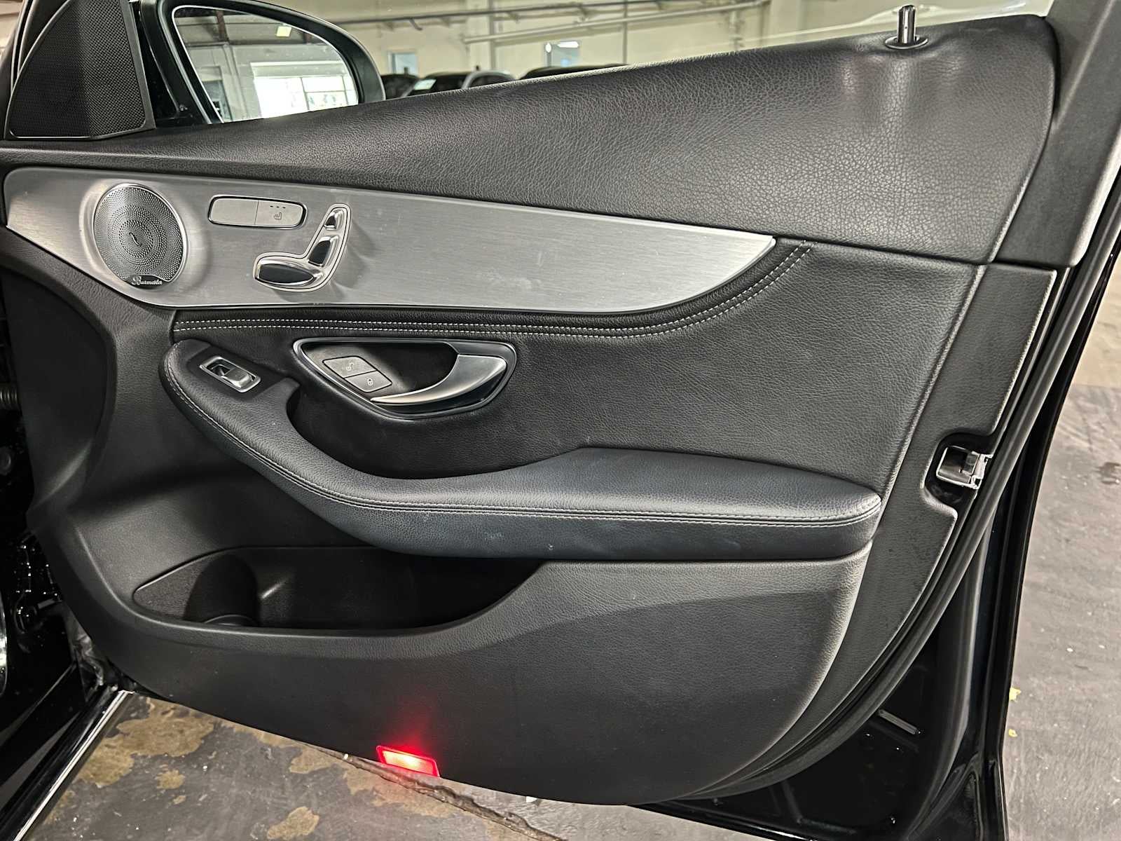 2015 Mercedes-Benz C 300 4dr Sdn 4MATIC®