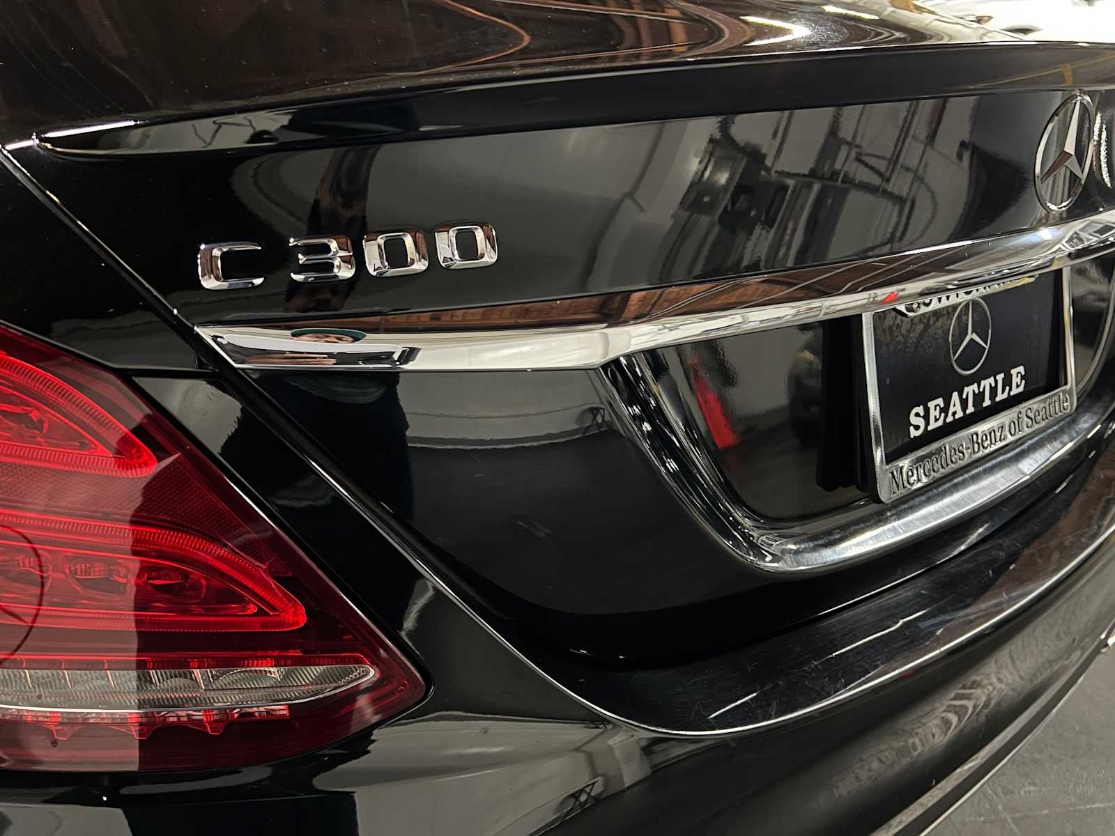 2015 Mercedes-Benz C 300 4dr Sdn 4MATIC®