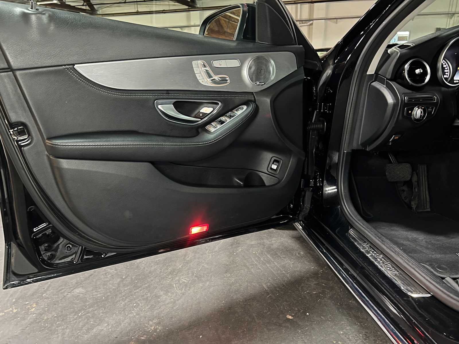 2015 Mercedes-Benz C 300 4dr Sdn 4MATIC®