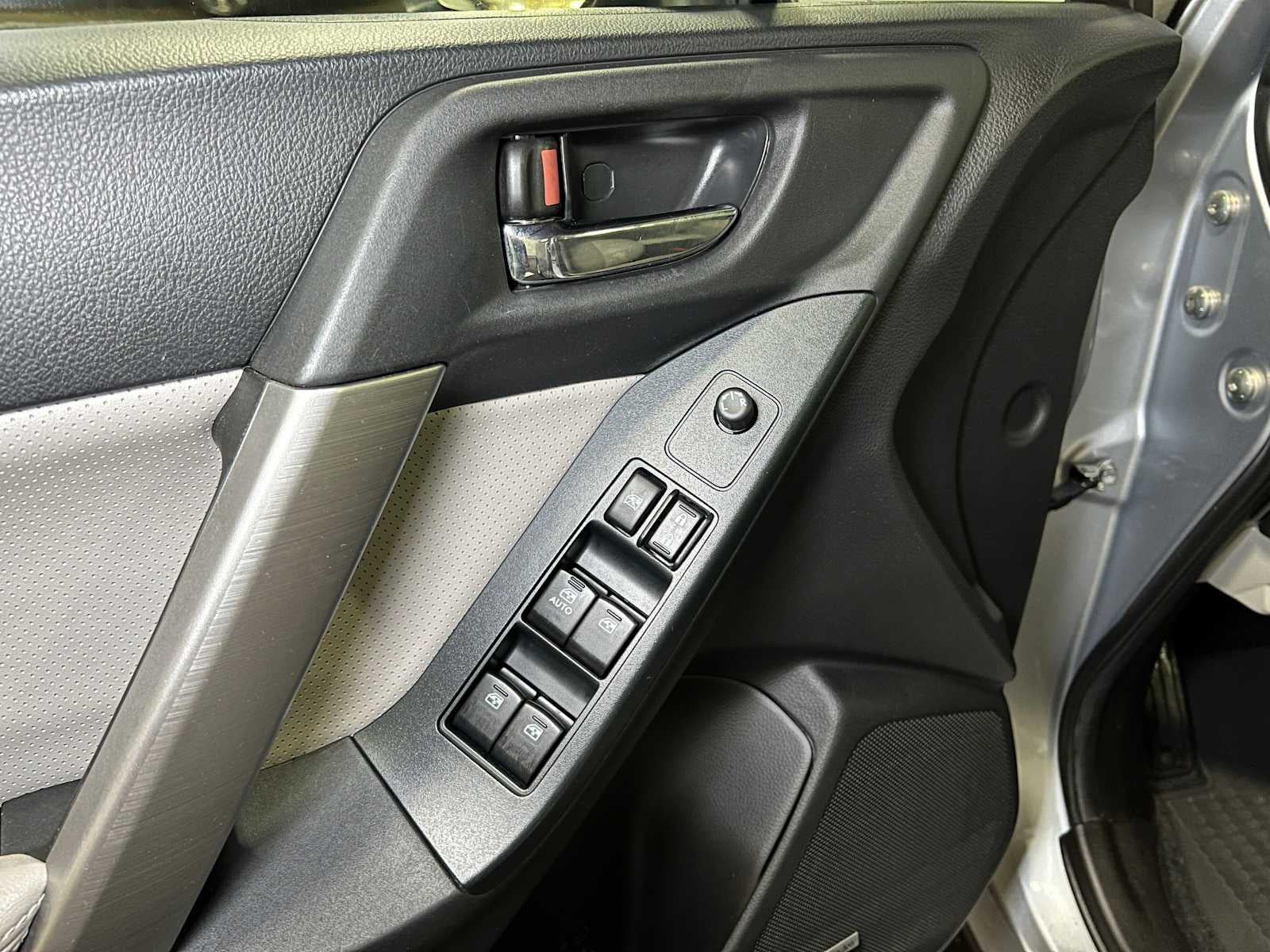 2015 Subaru Forester 2.5i Touring
