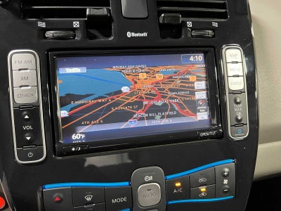2011 Nissan LEAF SL-e