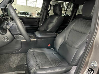 2024 Toyota Land Cruiser 4WD (Natl)