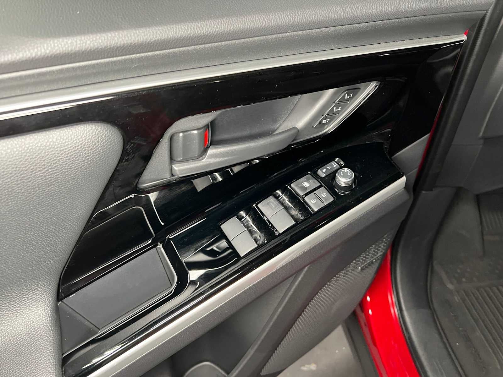 2025 Subaru Solterra Limited