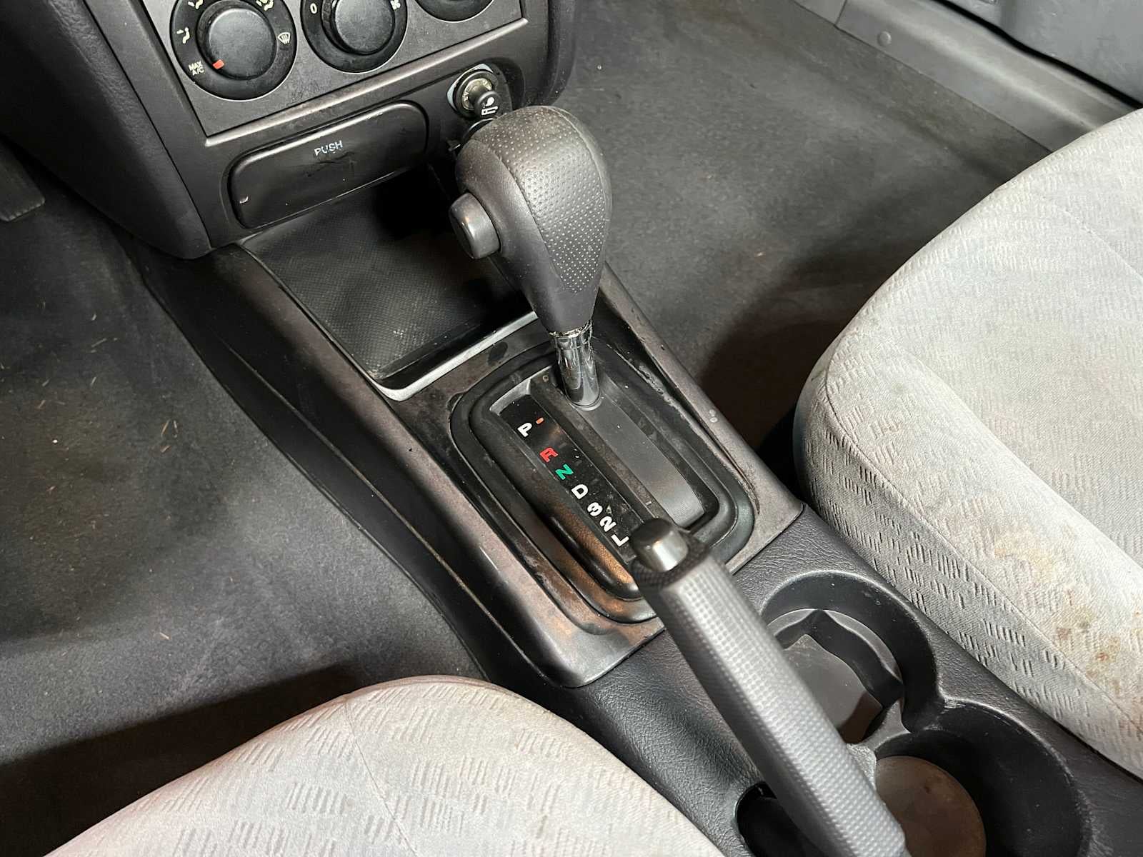 2005 Hyundai Elantra GLS
