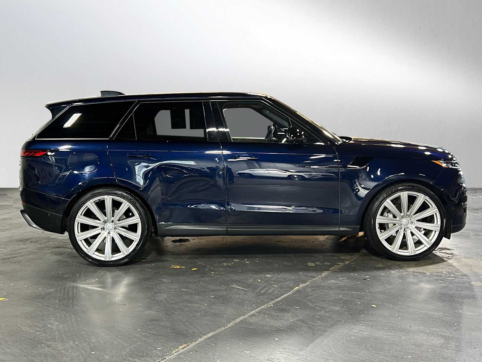 2023 Land Rover Range Rover Sport SE