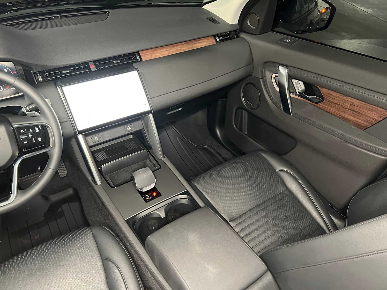 2025 Land Rover Discovery Sport S