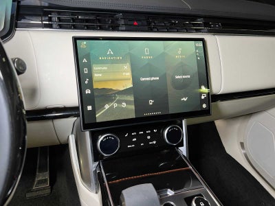 2023 Land Rover Range Rover SE