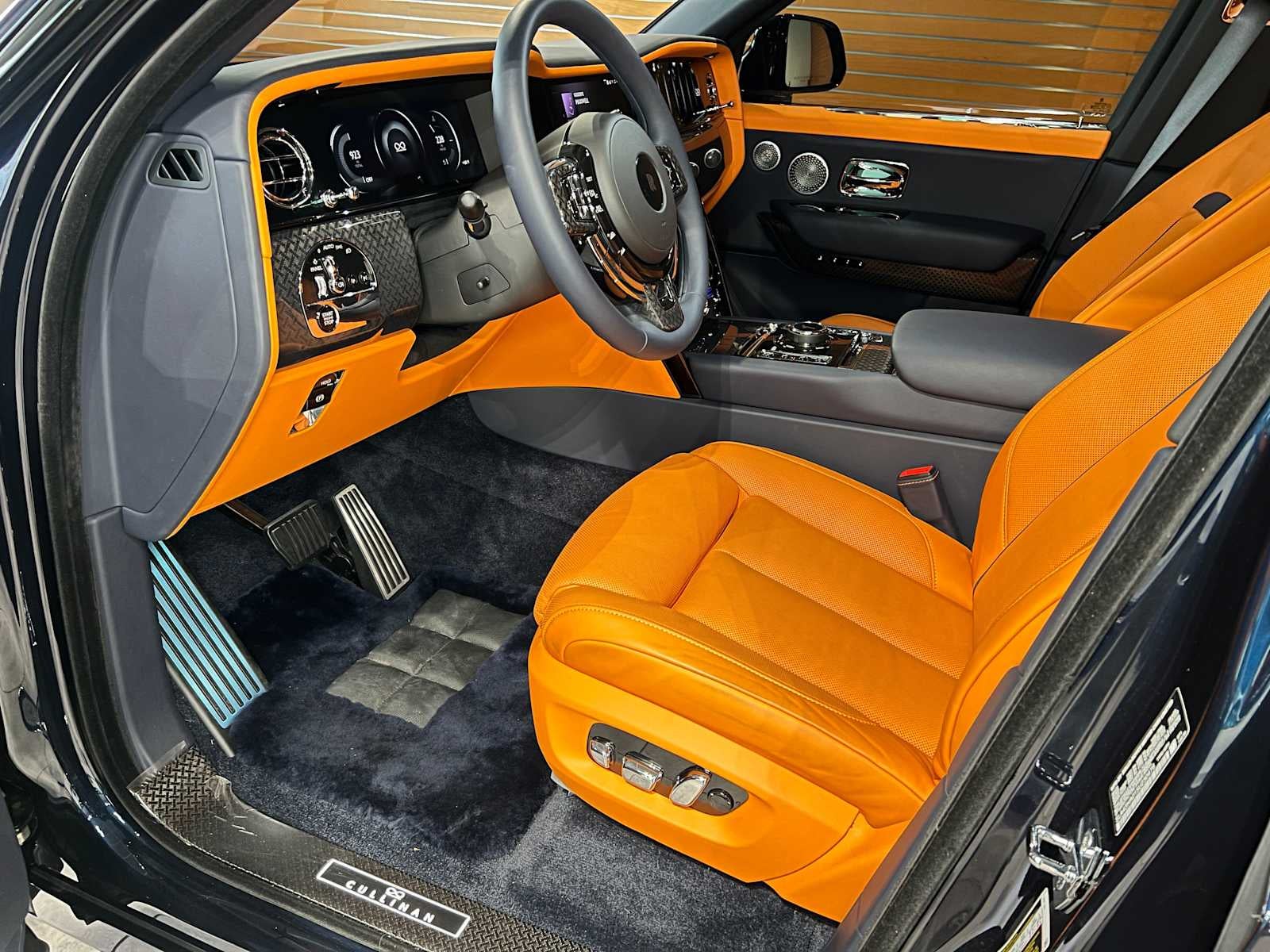 2025 Rolls-Royce Cullinan Black Badge