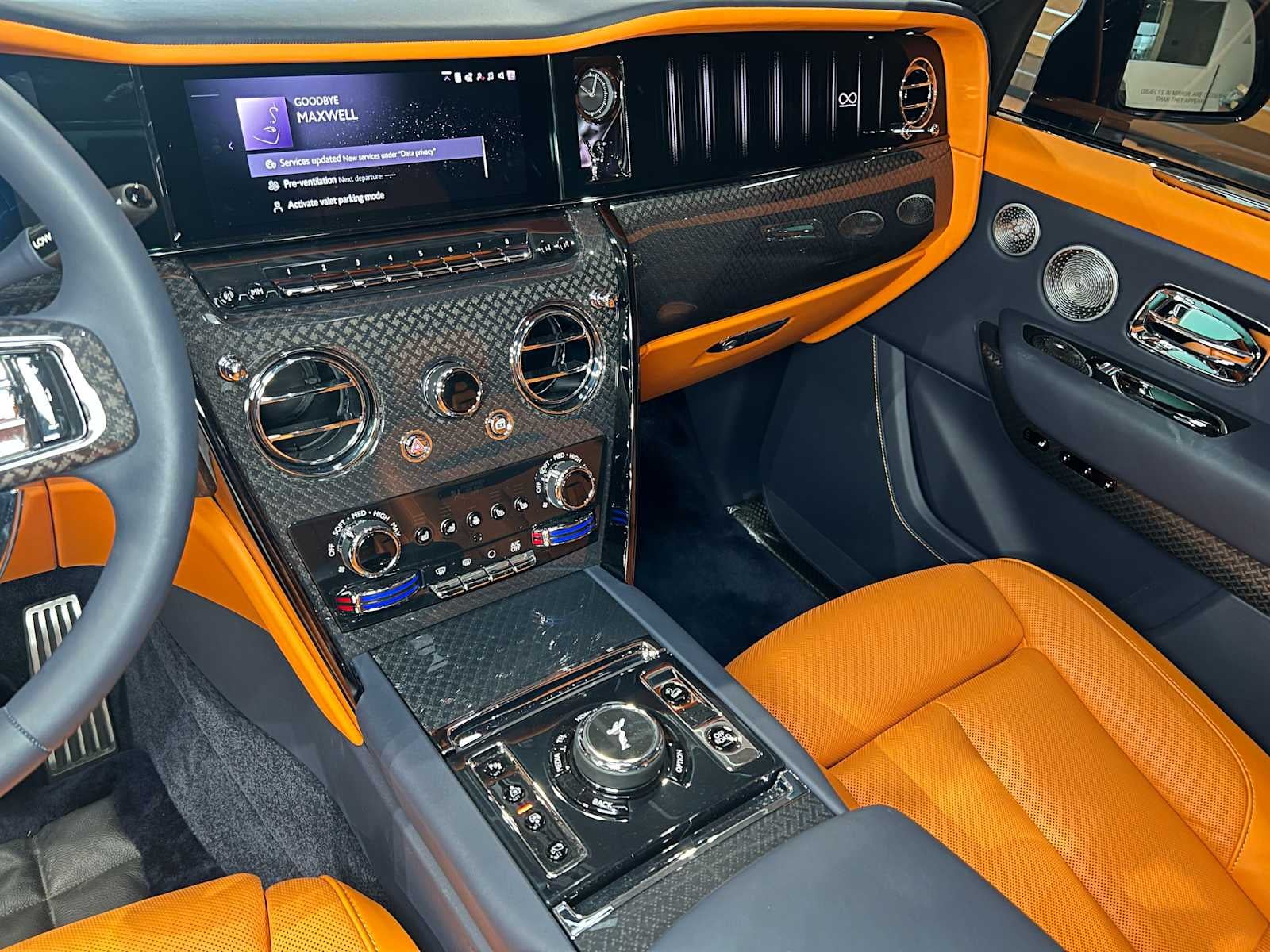 2025 Rolls-Royce Cullinan Black Badge