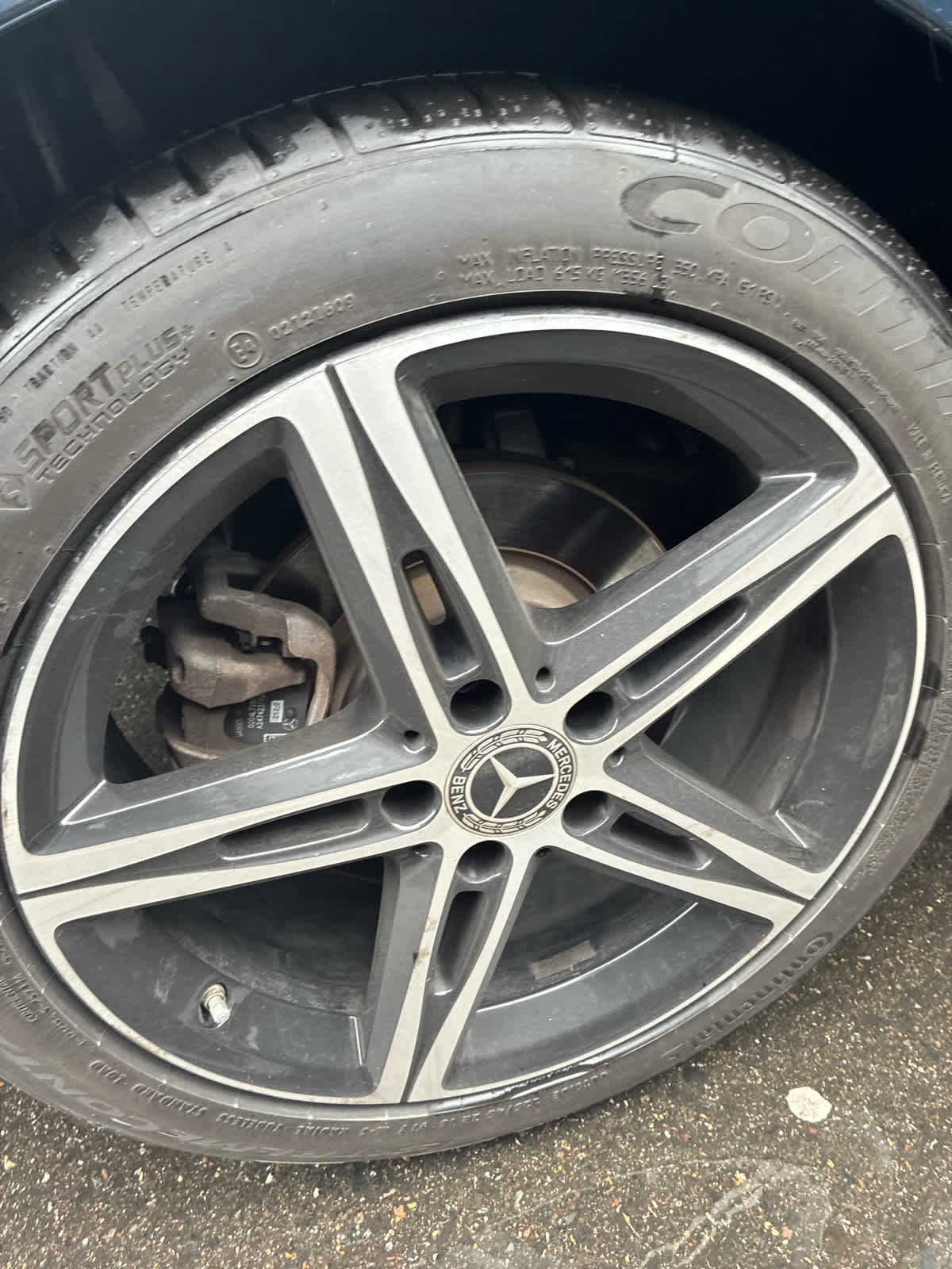 2021 Mercedes-Benz A 220 A 220