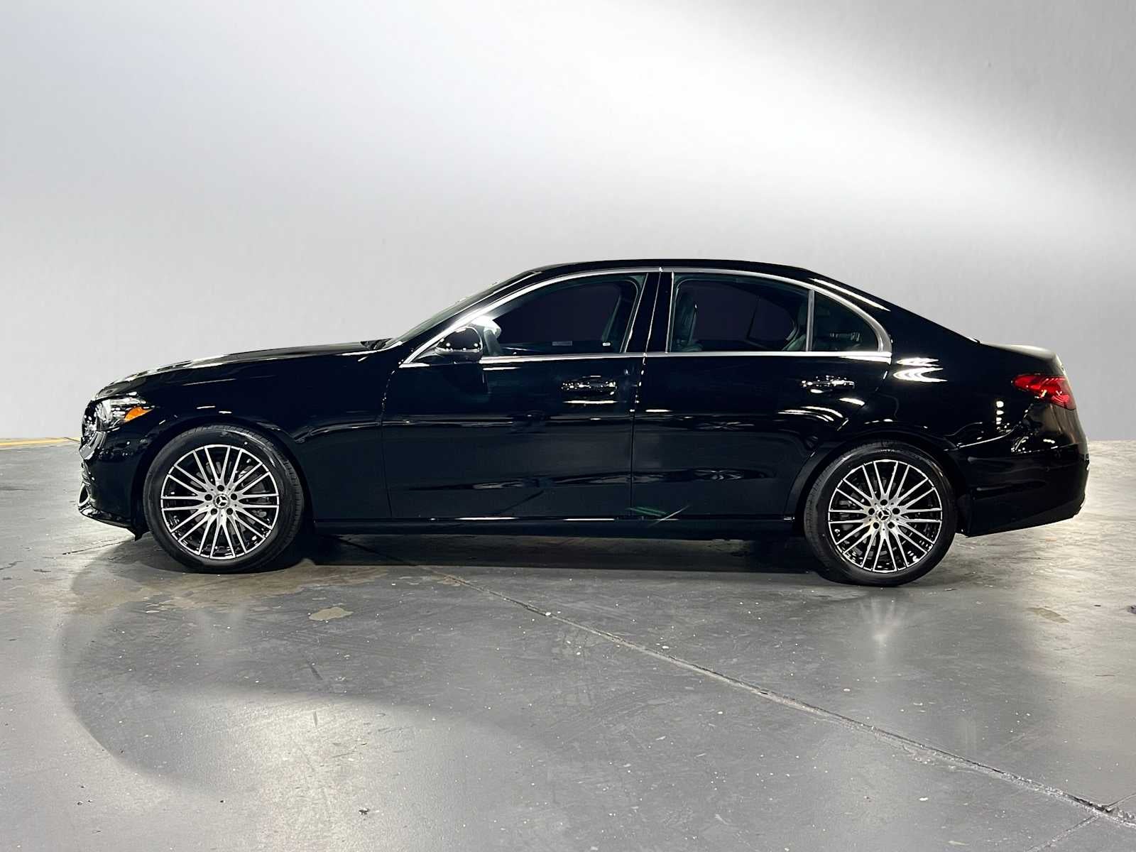 2025 Mercedes-Benz C 300 4MATIC® Sedan