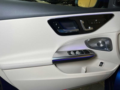 2025 Mercedes-Benz C 300 4MATIC® Sedan