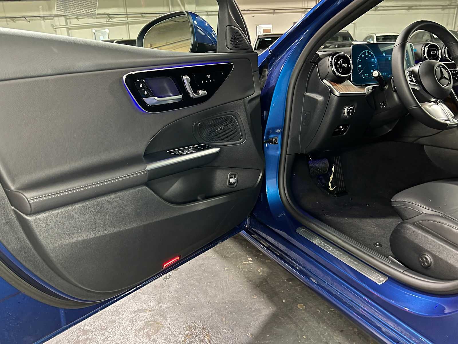 2025 Mercedes-Benz C 300 4MATIC® Sedan