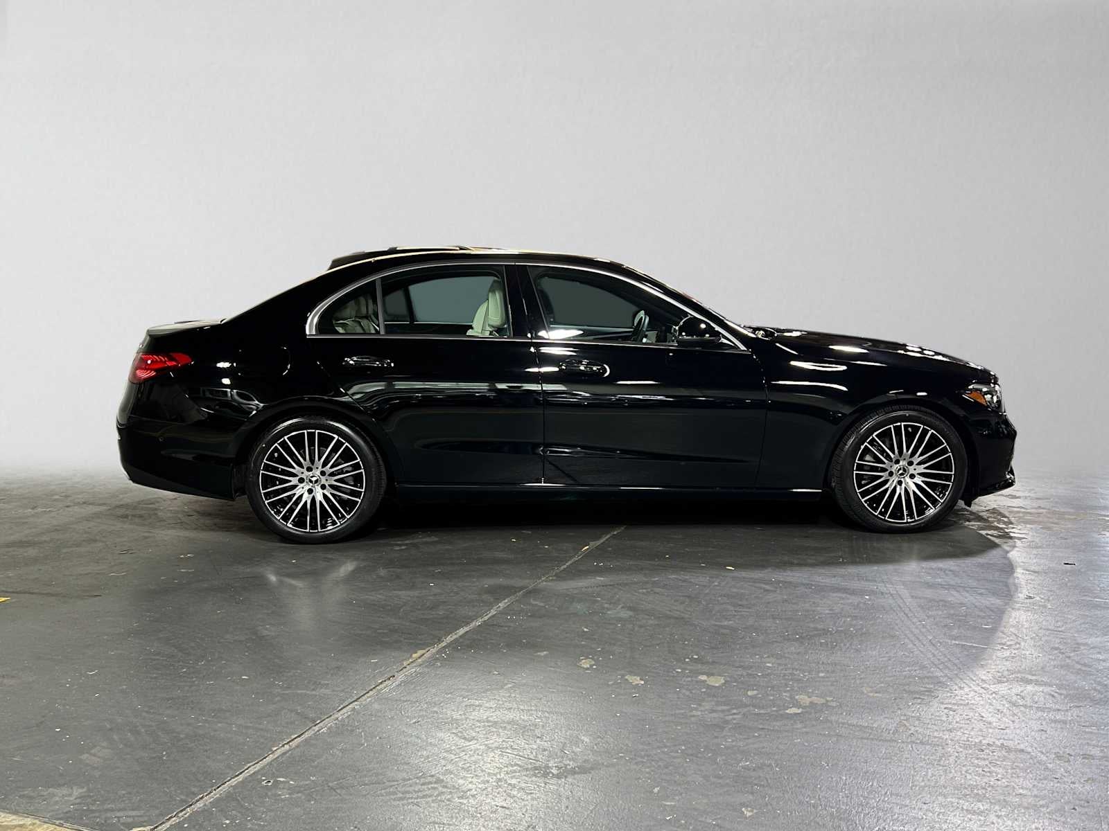 2026 Mercedes-Benz C 300 4MATIC® Sedan