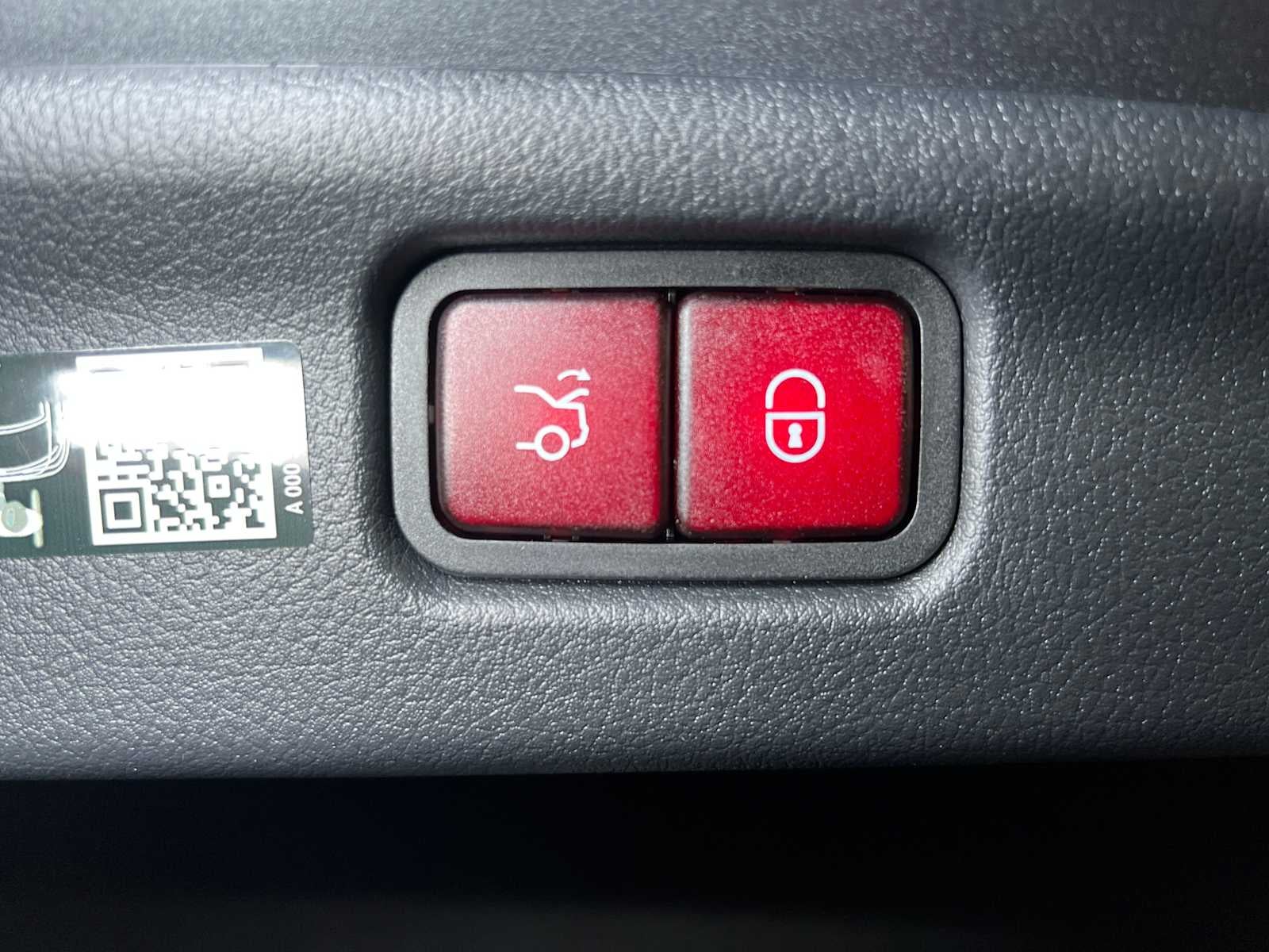 2025 Mercedes-Benz C 300 4MATIC® Sedan